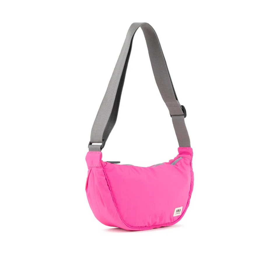 Roka London Farringdon skulderveske small hot pink vanntett