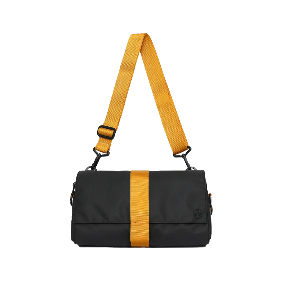 KIWEE Triangle Sling crossbody-veske svart 3 liter