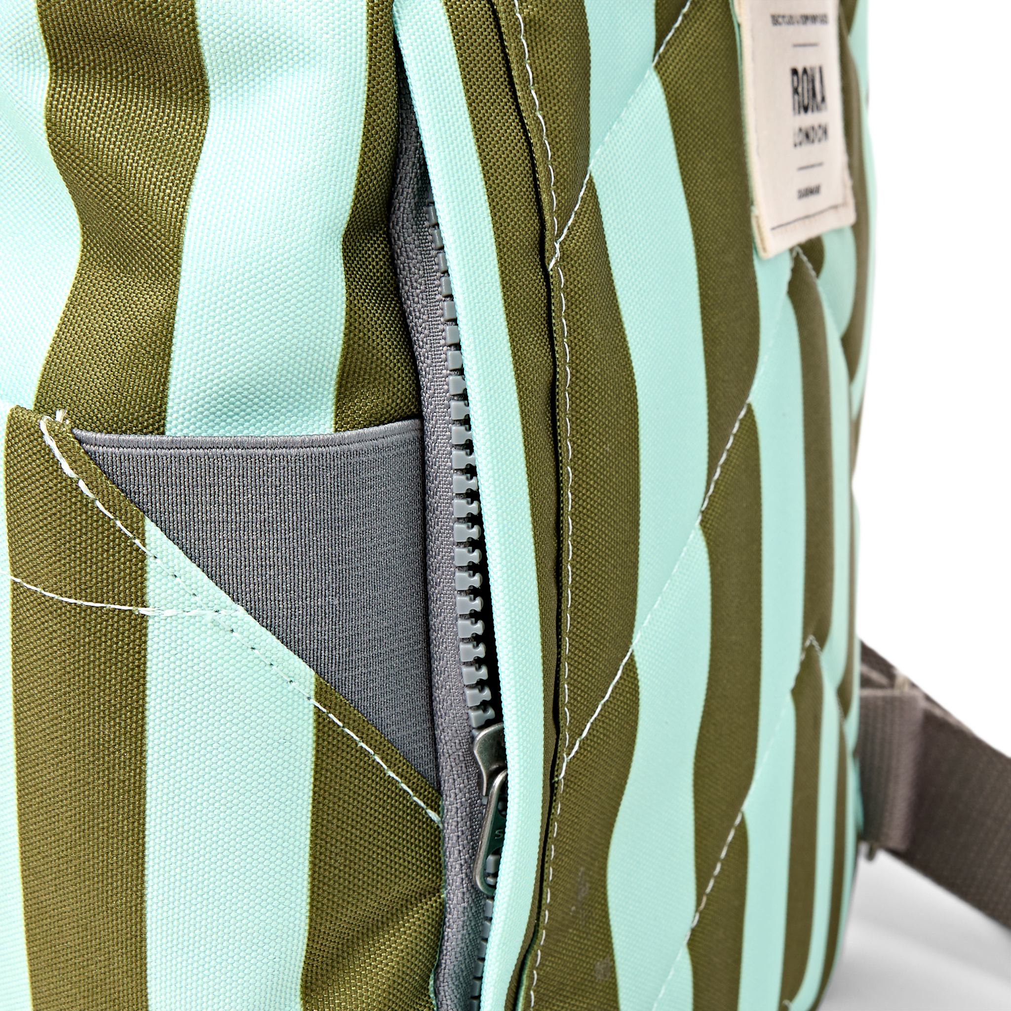 Roka London Canfield sekk small moss stripe 9,8 l