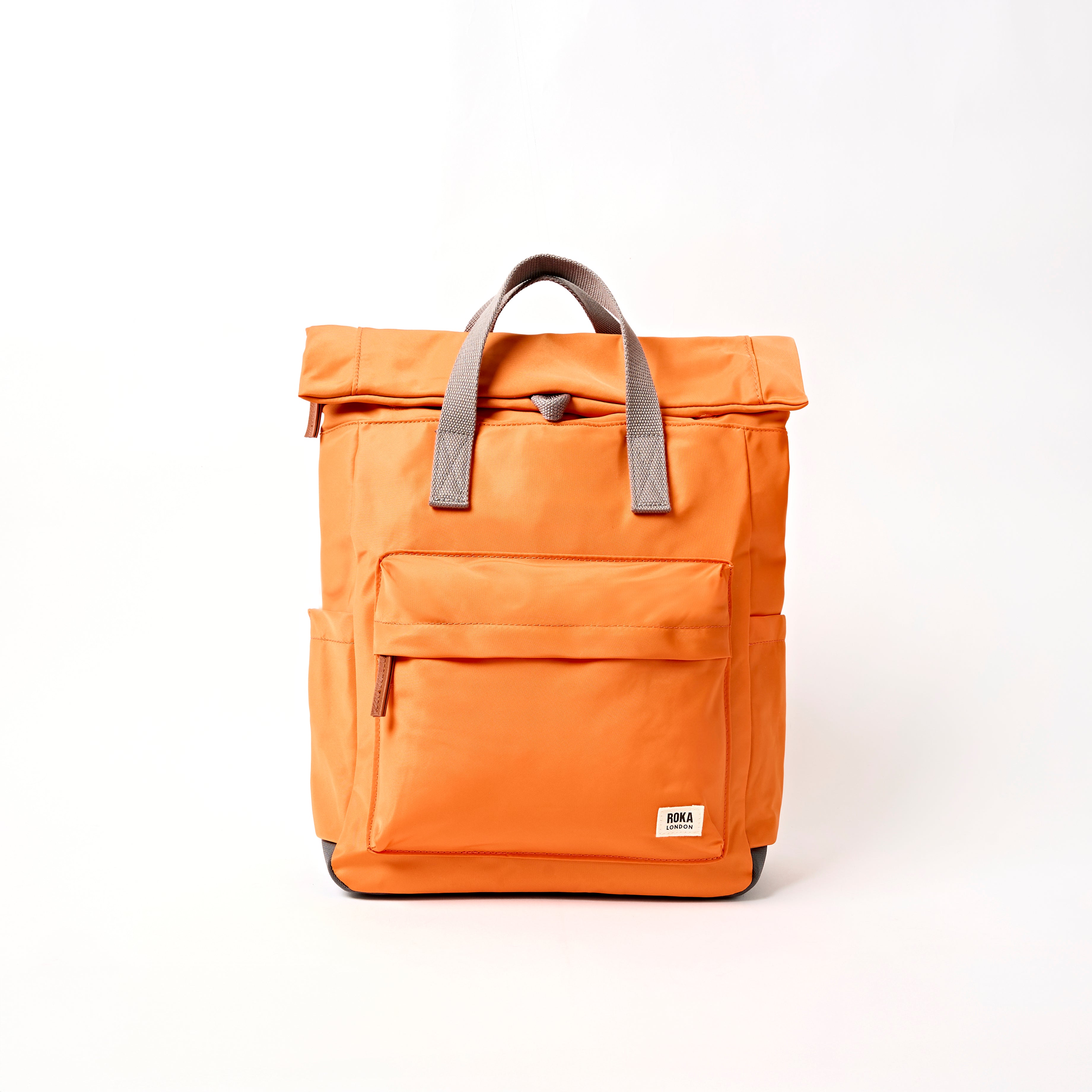 Roka London Canfield sekk jaffa orange medium roll-top 16,4 l