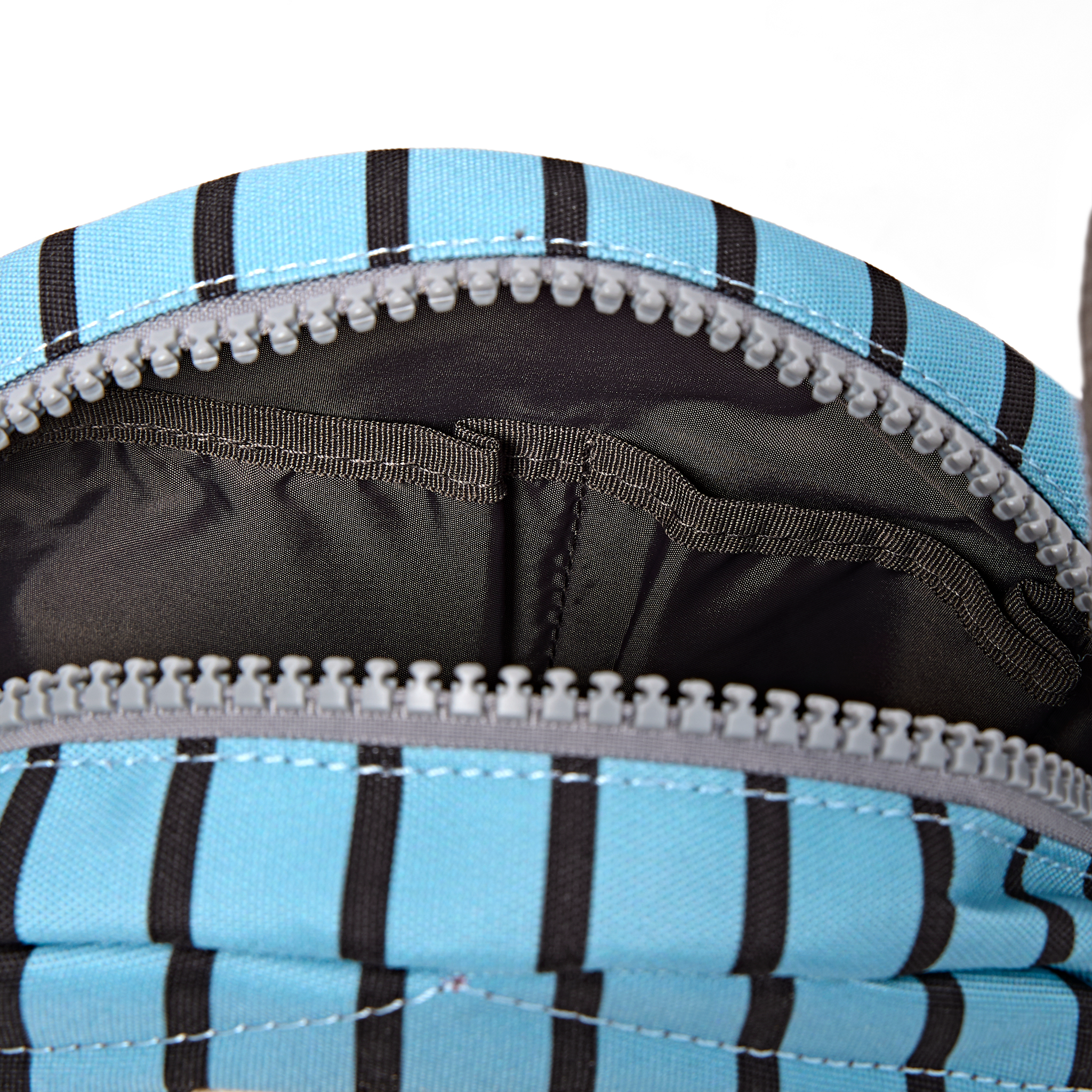 Roka London Paddington Small crossbody blue stripe 4,1 l