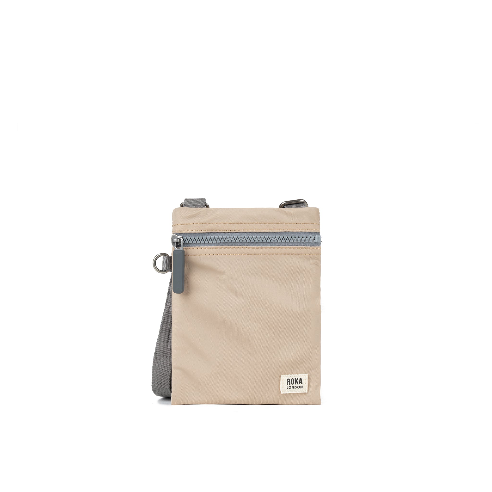 Roka London Chelsea Pocket crossbody XS sand resirkulert