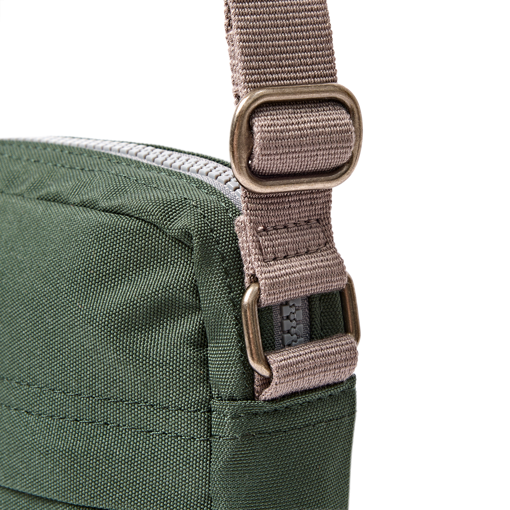 Roka London Bond Small crossbody thunderstorm 1,5 liter polstret