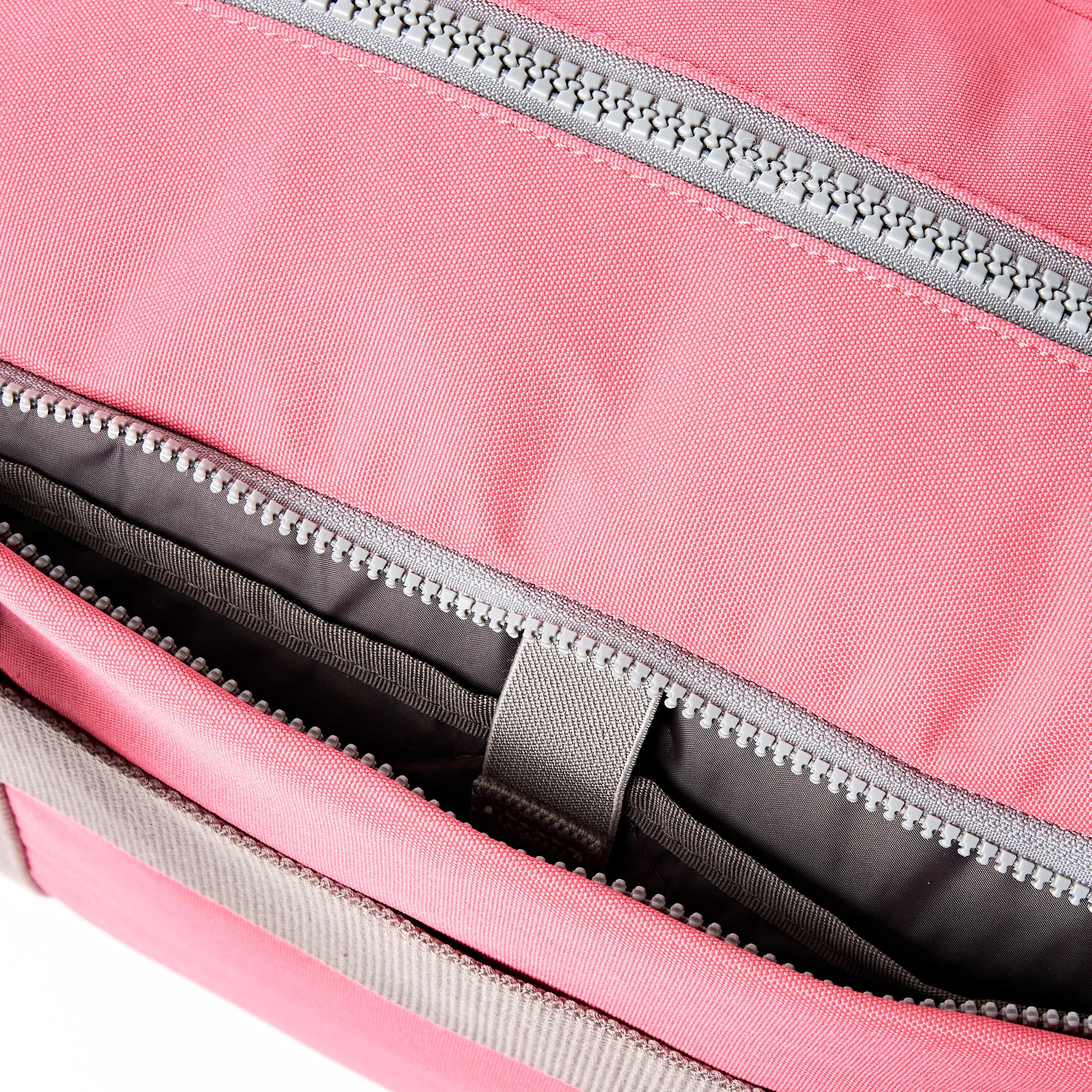 Roka London Gatwick duffelbag Pink Lemonade Small kabin