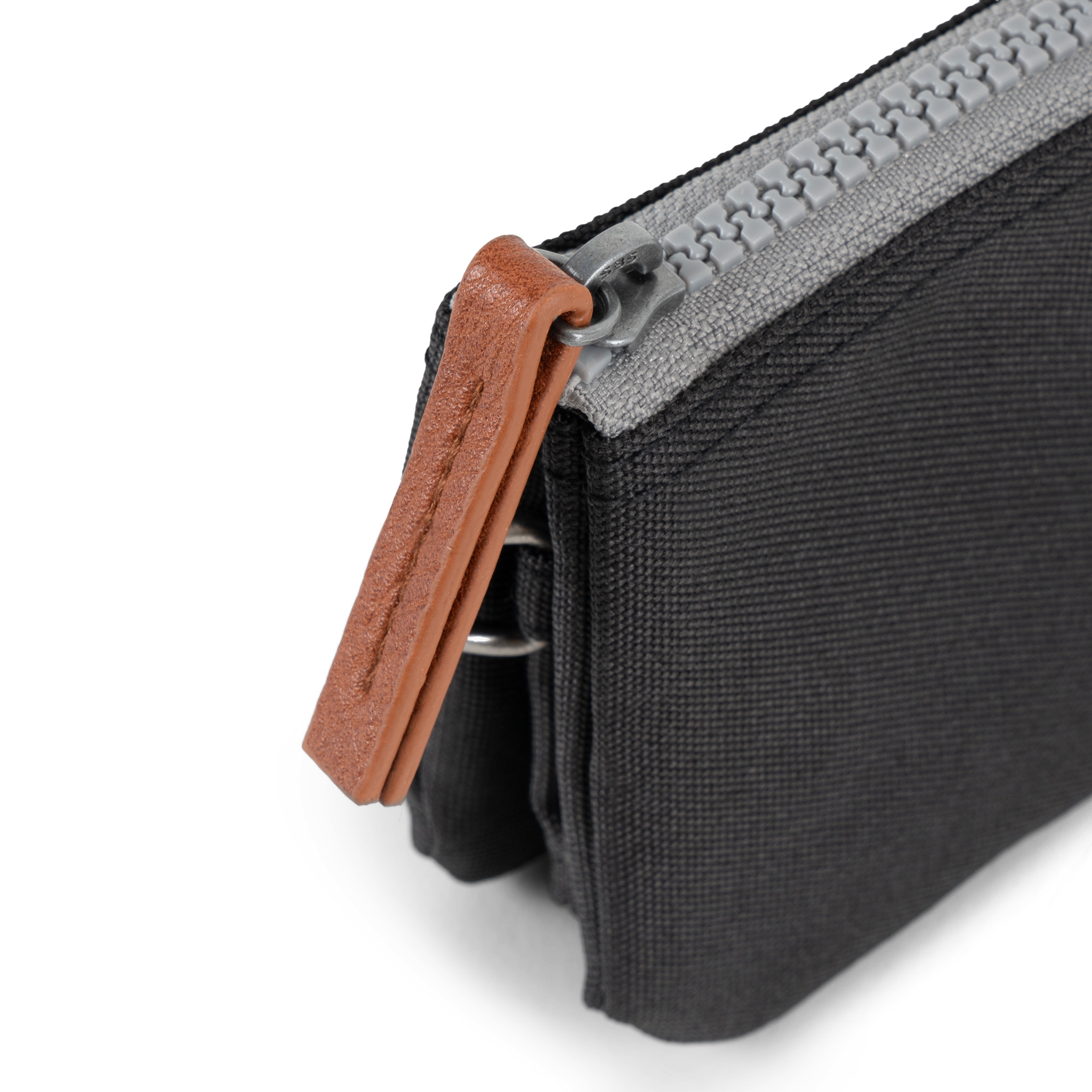 Roka London Carnaby lommebok ash small 0,2 liter