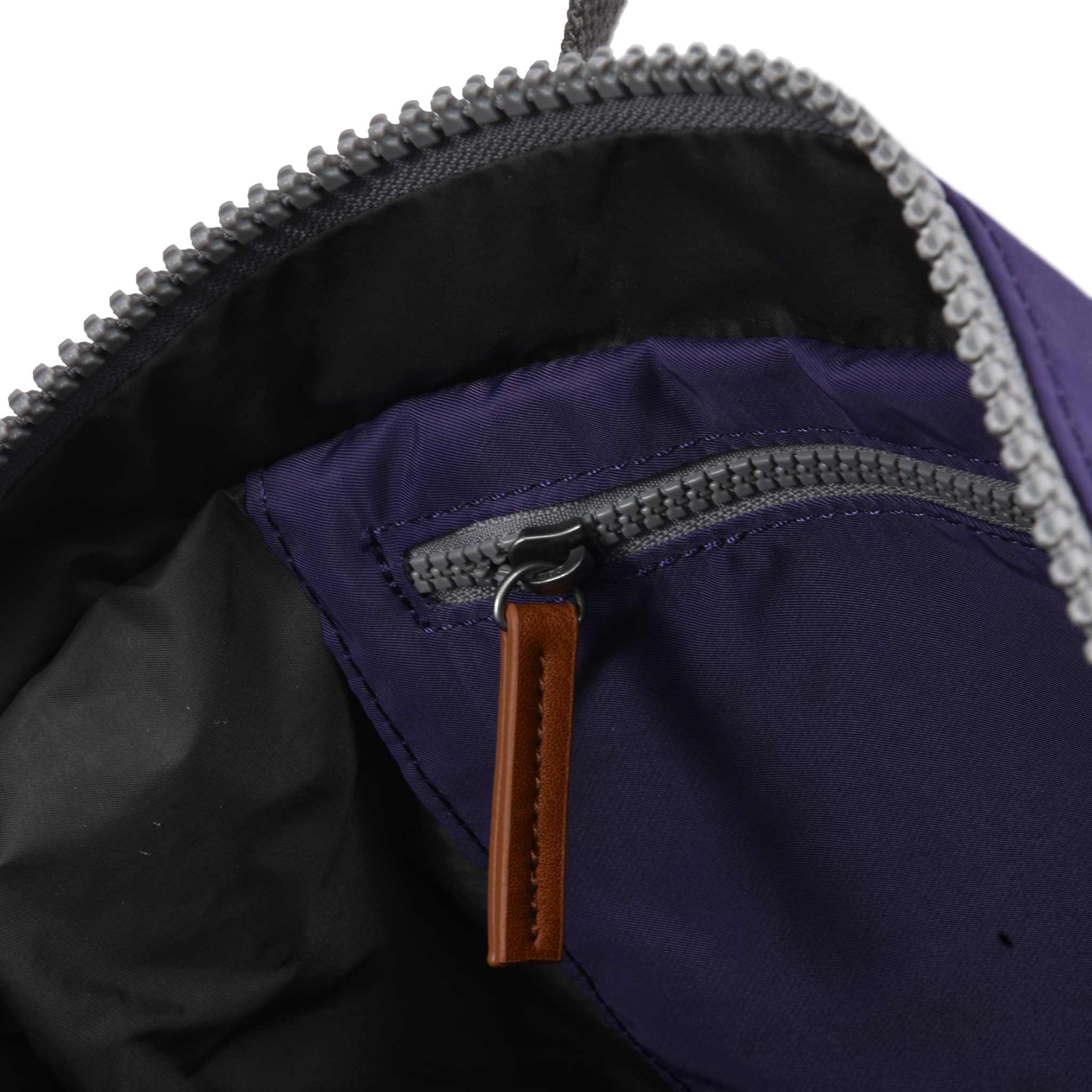Roka London Canfield Roll Top ryggsekk Medium mulberry