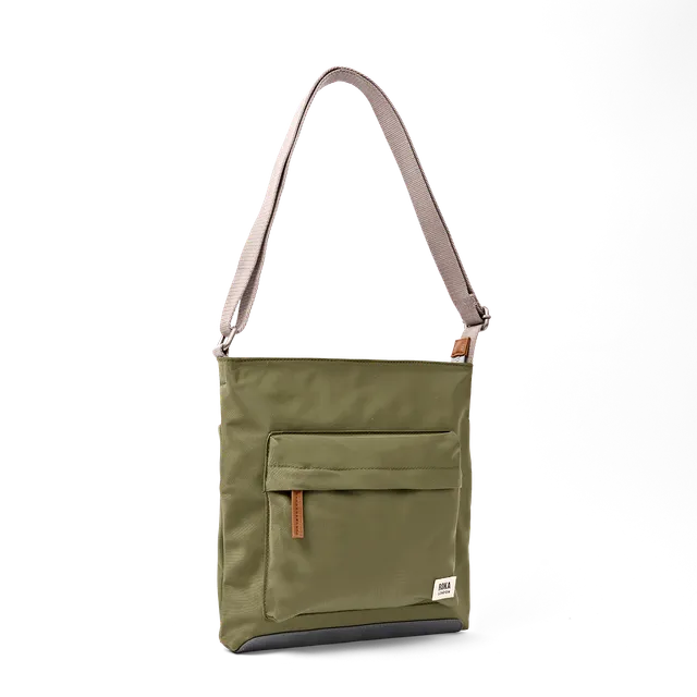Roka London Kennington Medium crossbody 2,7 liter grønn