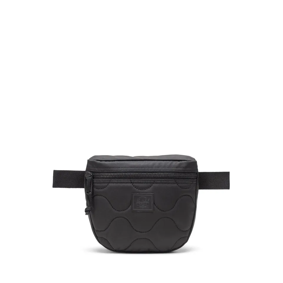 Herschel Settlement Hip Pack rumpetaske svart quiltet