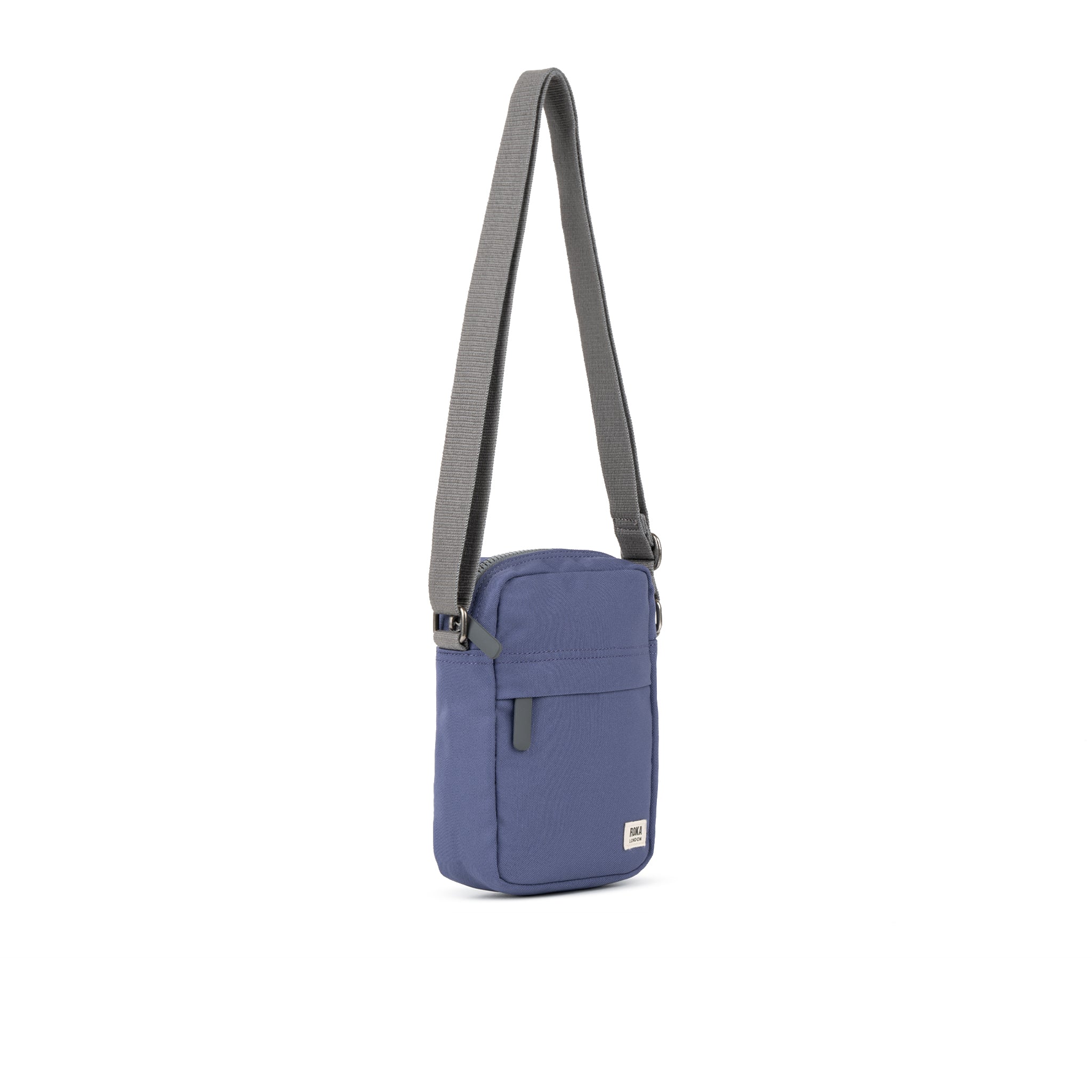 Roka London Bond crossbody-veske small 1,5 liter future dusk