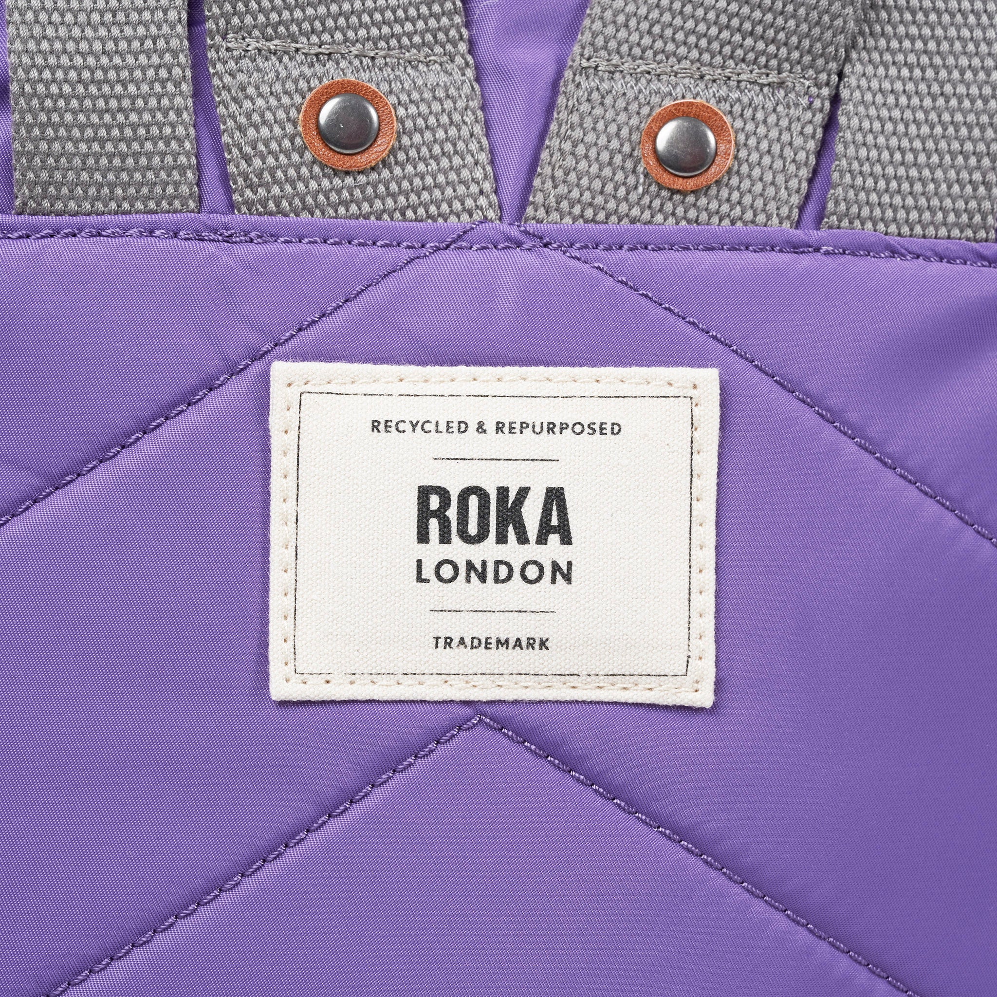 Roka London Bantry Small ryggsekk Fresh Purple 7,4 liter