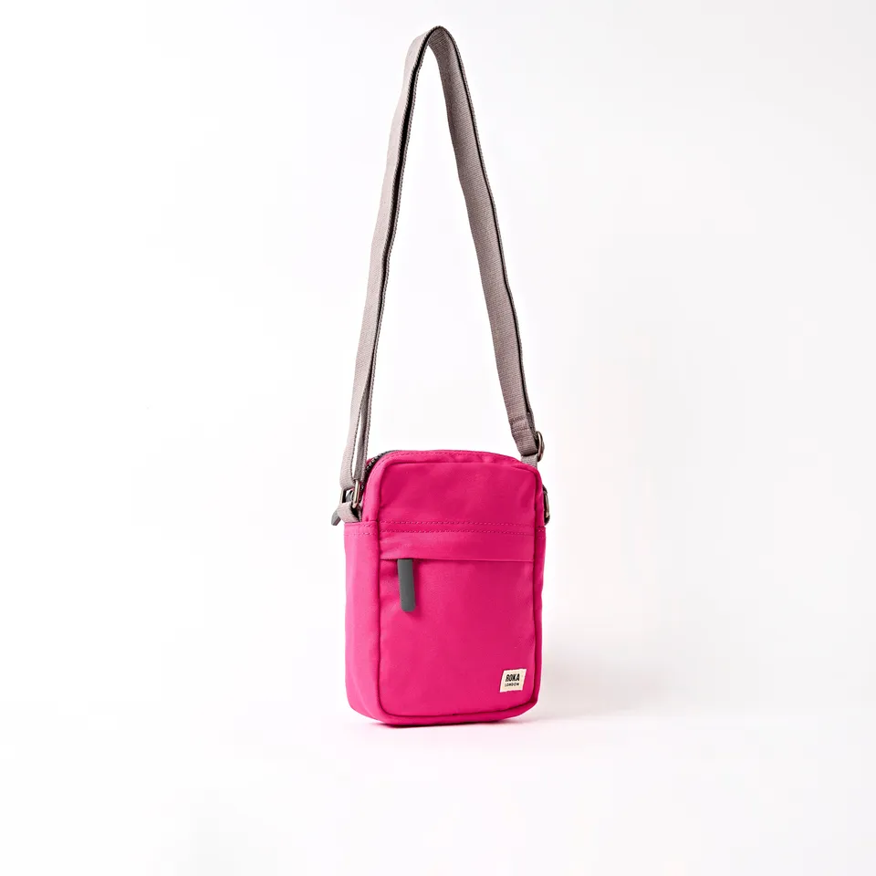 Roka London Bond Pocket skulderveske Granita Red Small 1,5L