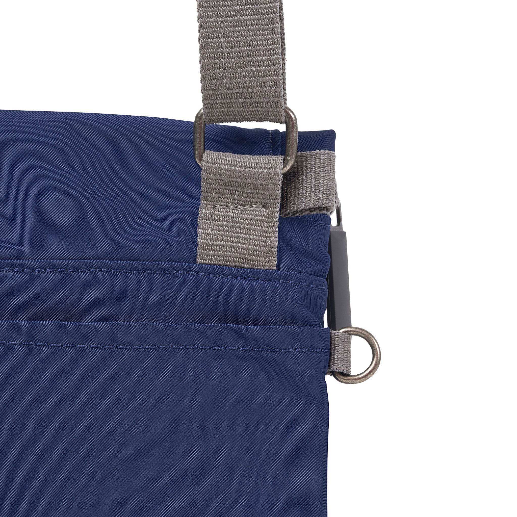 Roka London Stratford skulderveske crisp blue small crossbody 0,5 l