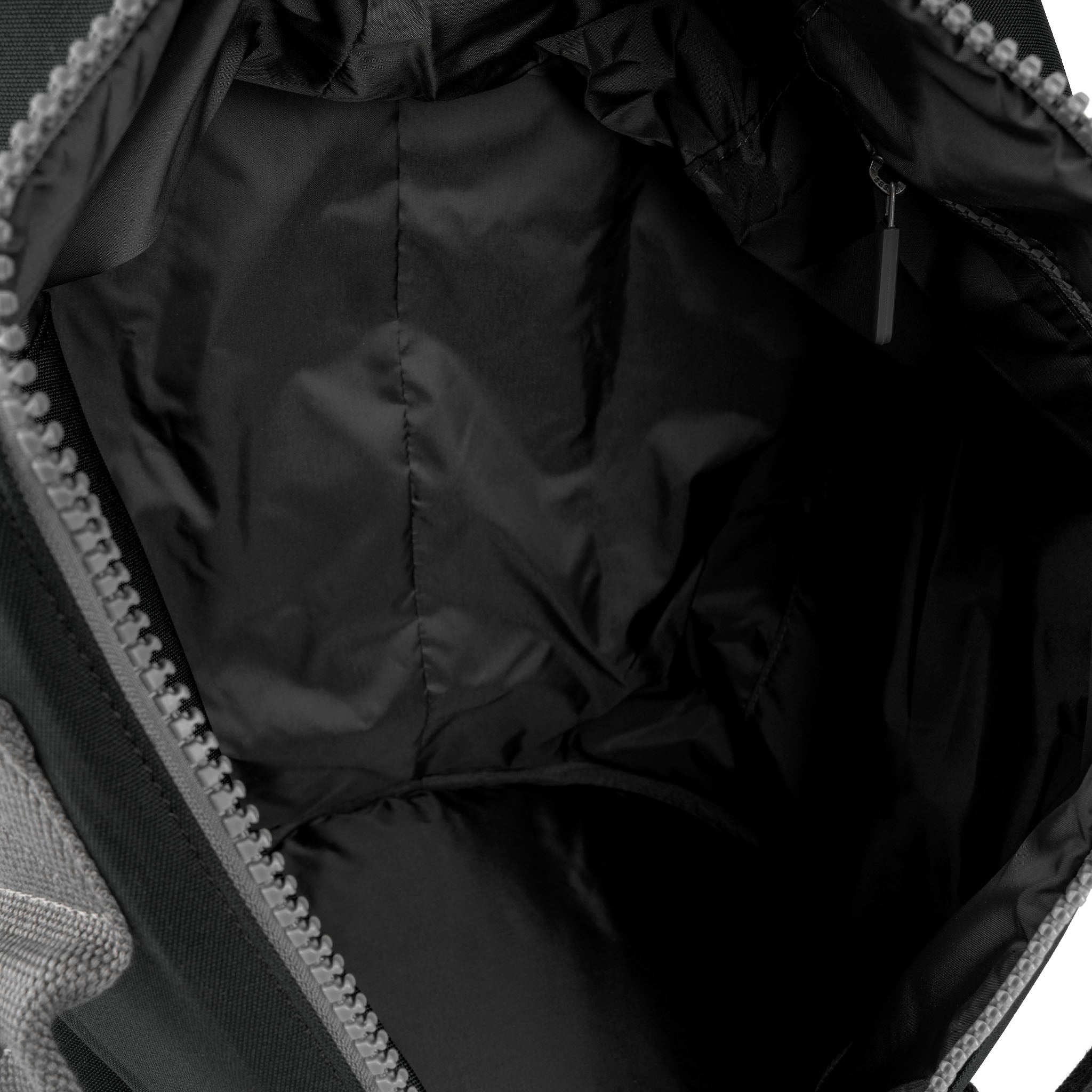 Roka London Heathrow duffelbag Ash Large vanntett base