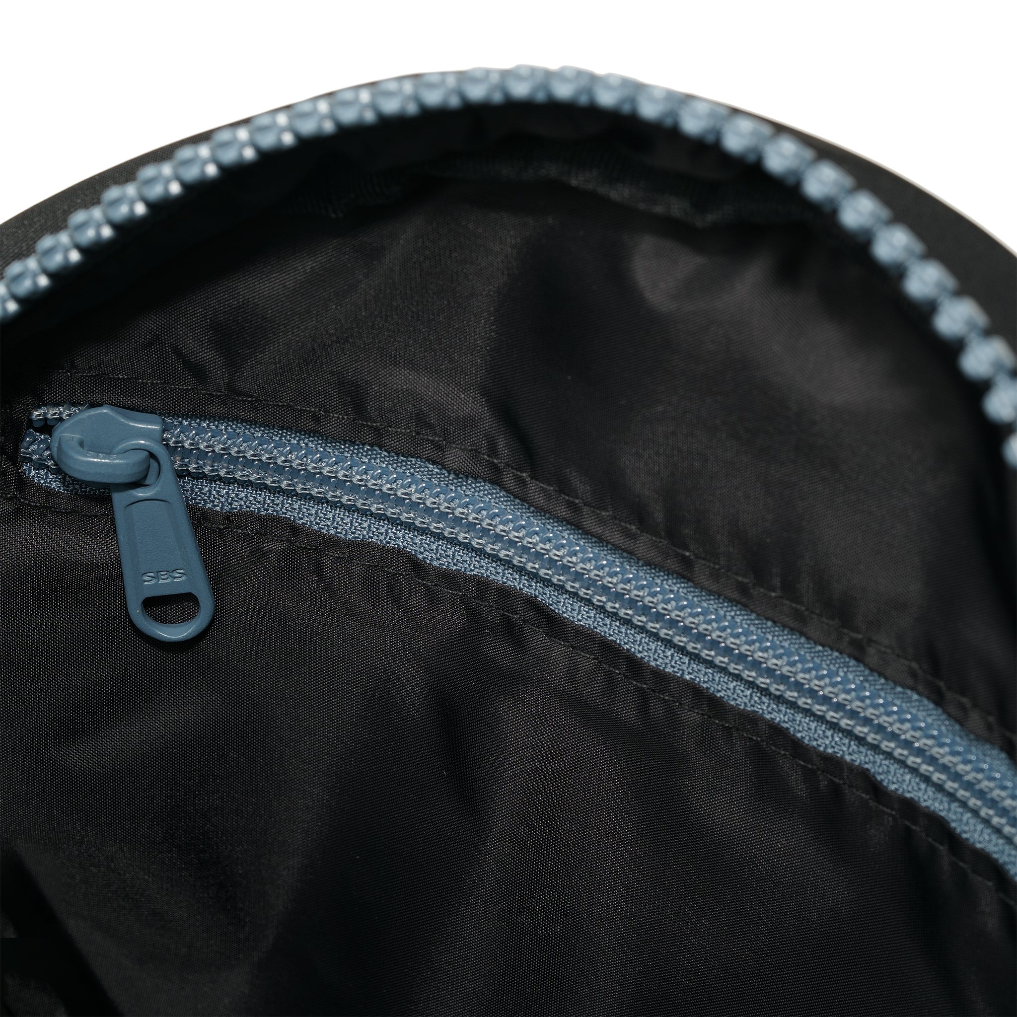 Roka London Paddington skulderveske Airforce 4,1 liter