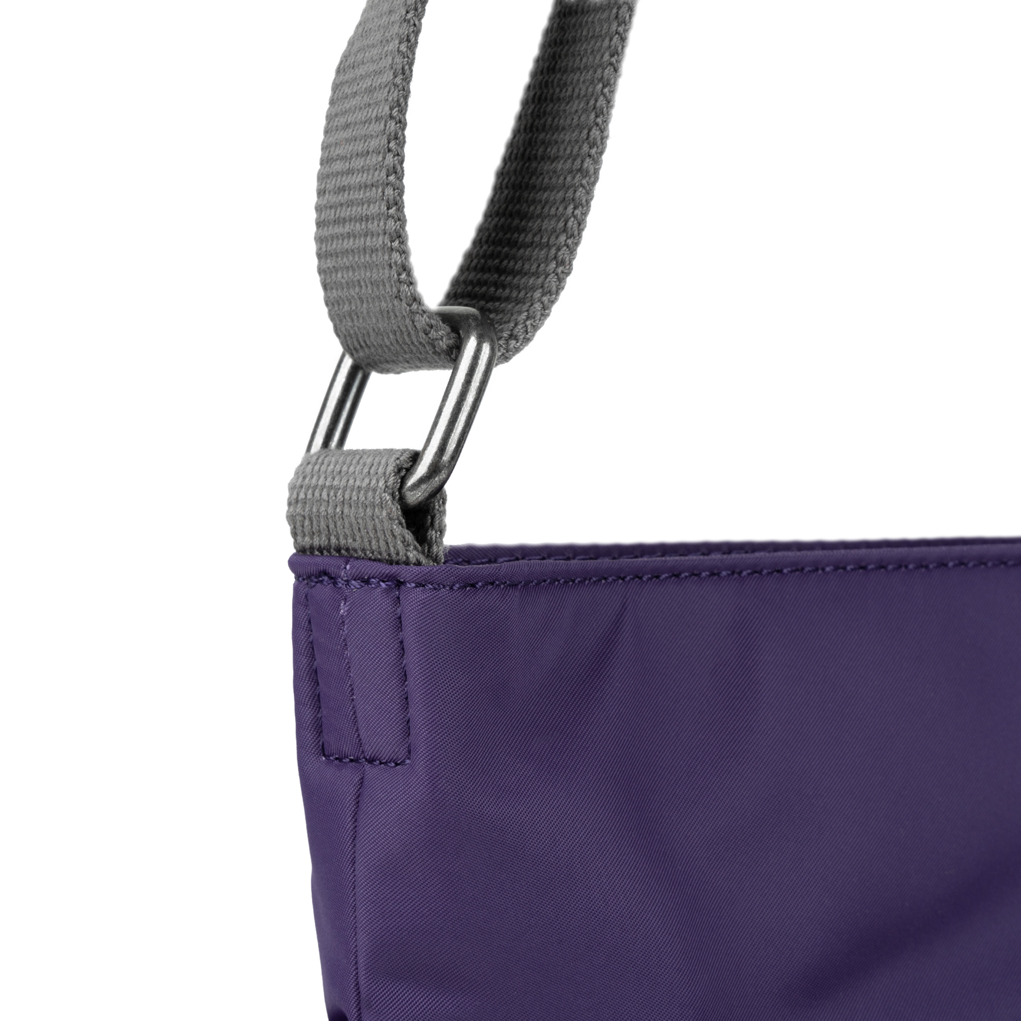 Roka London Kennington Medium crossbody mulberry 2,7 liter