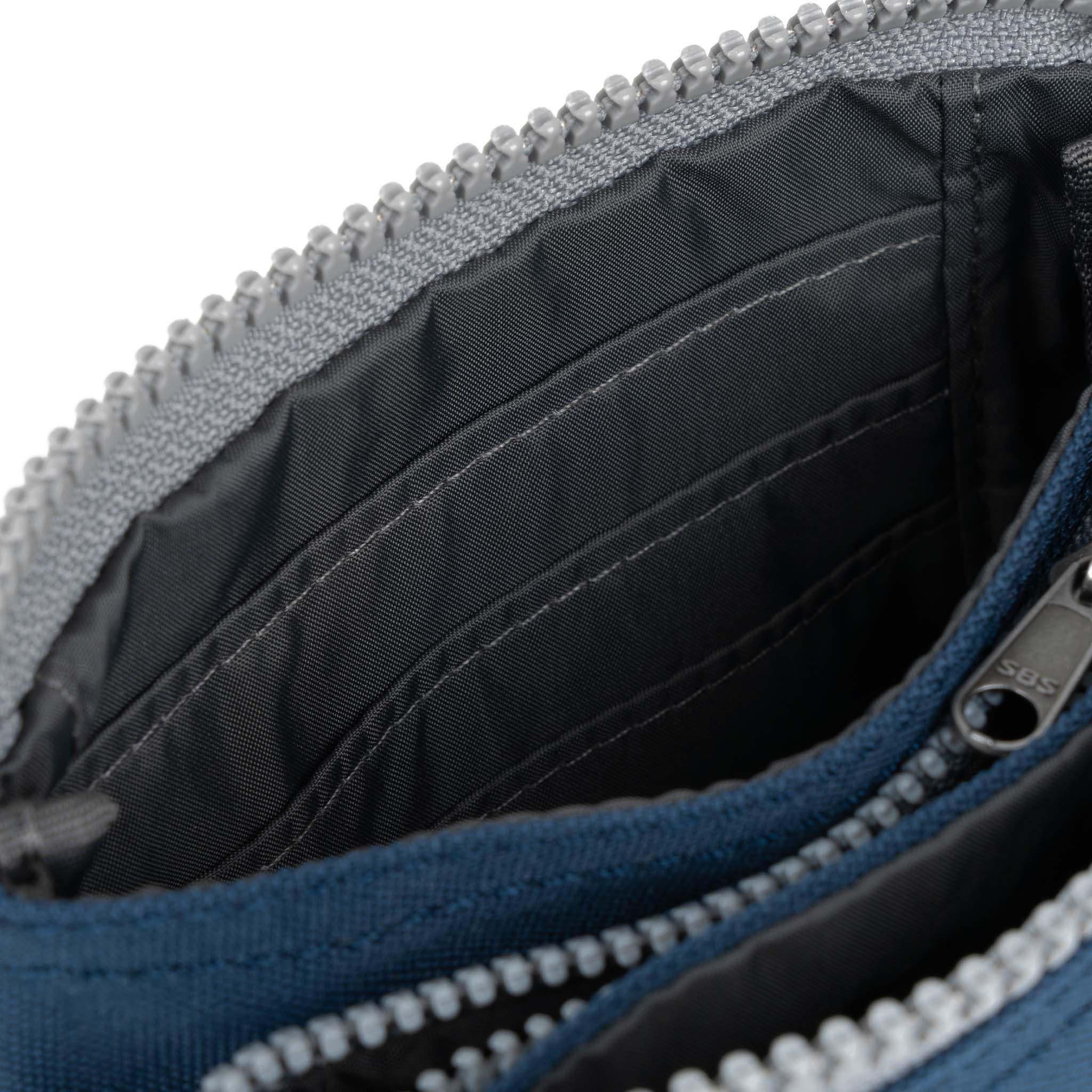Roka London Carnaby Wallet lommebok Deep Blue canvas