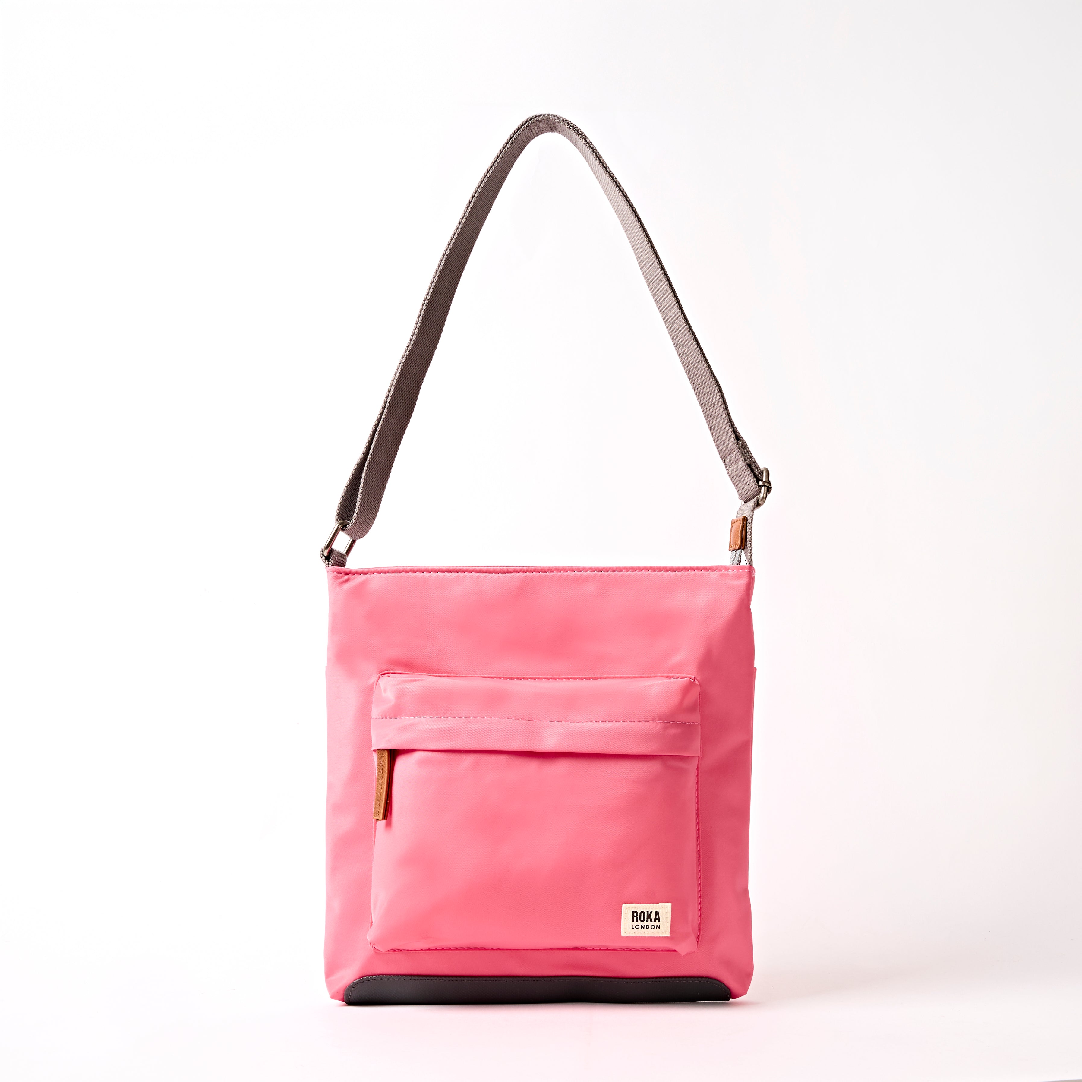 Roka London Kennington crossbody Pink Lemonade Medium vanntett