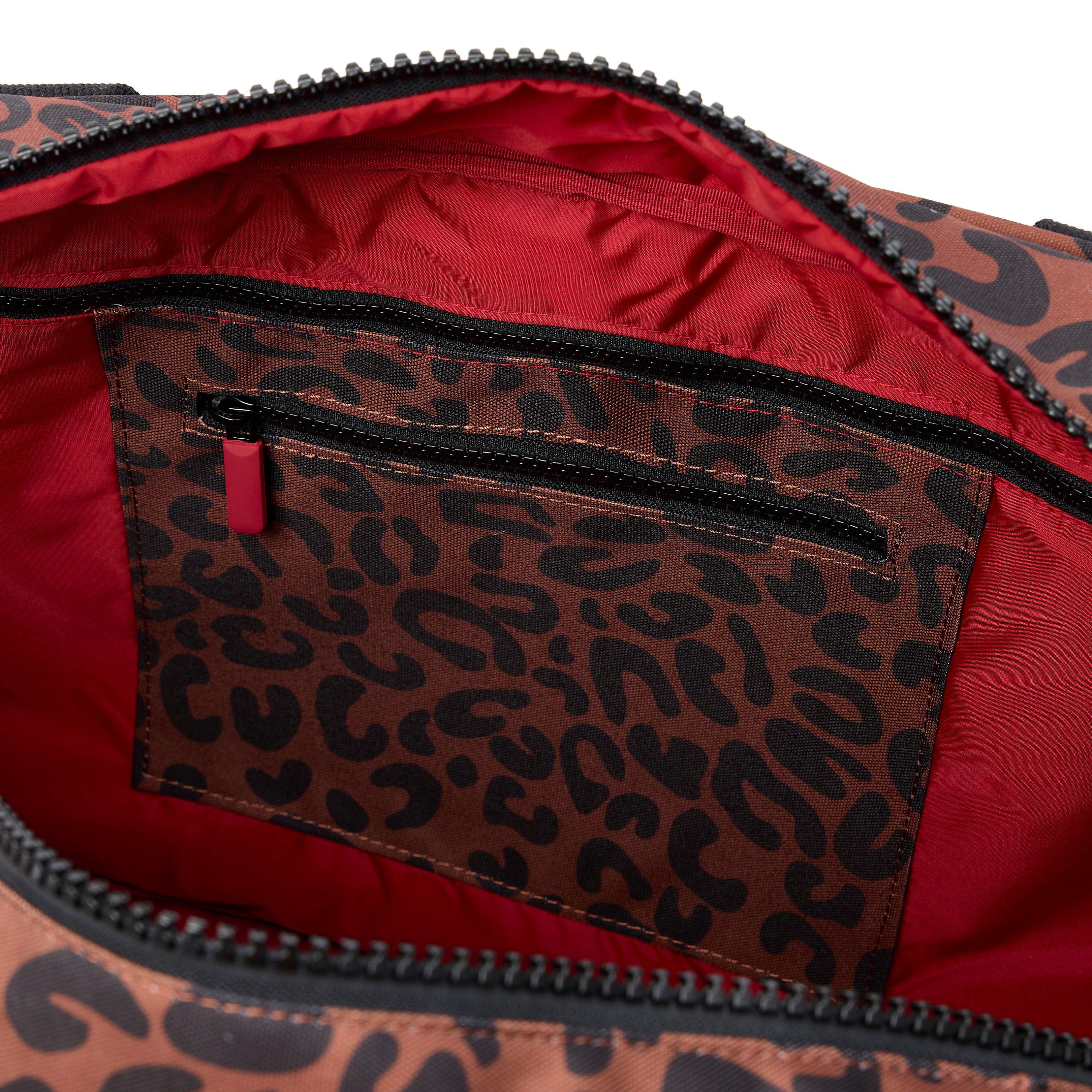Roka London Gatwick Medium duffelbag scarlet leopard