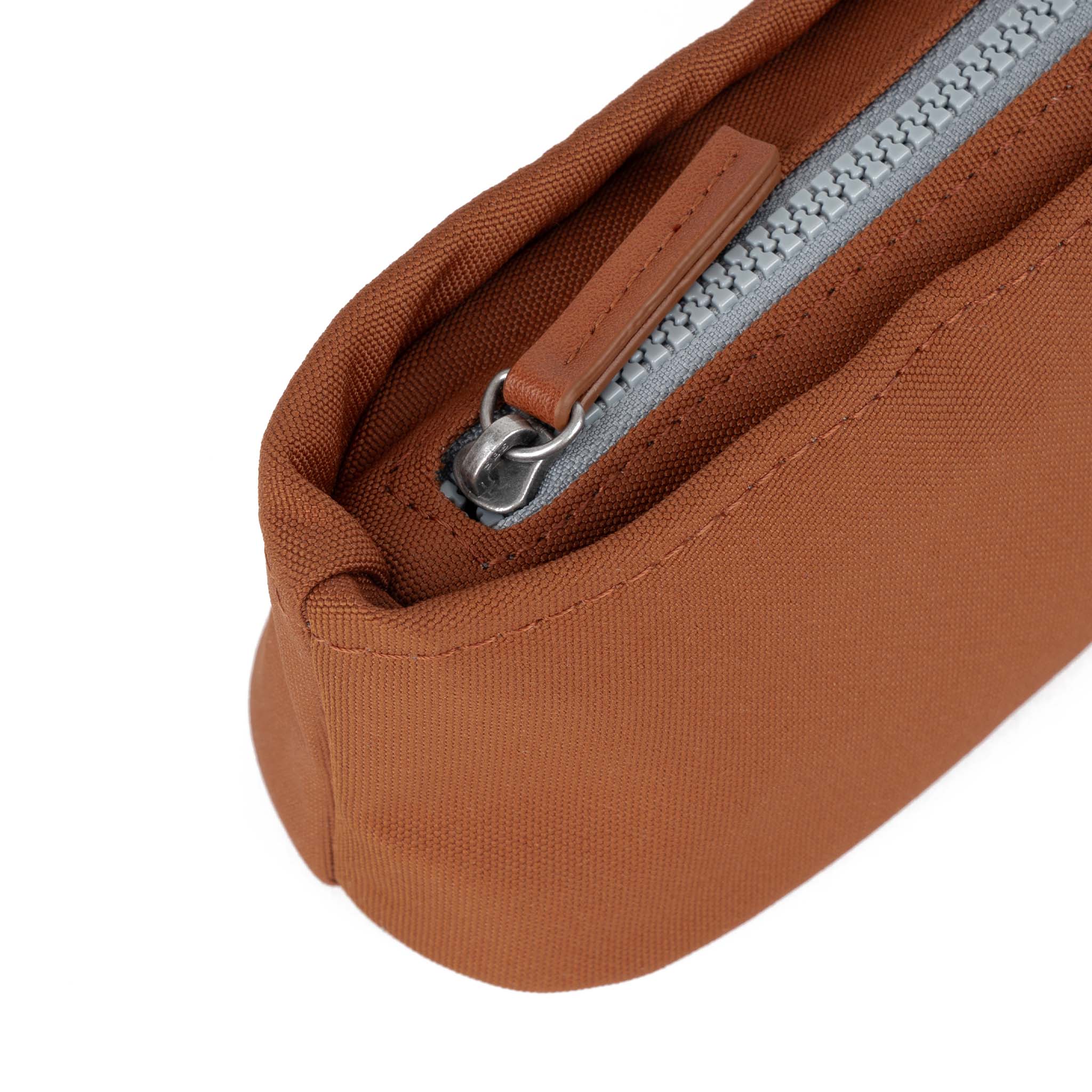 Roka London Pimlico pouch small brun 1,3 liter