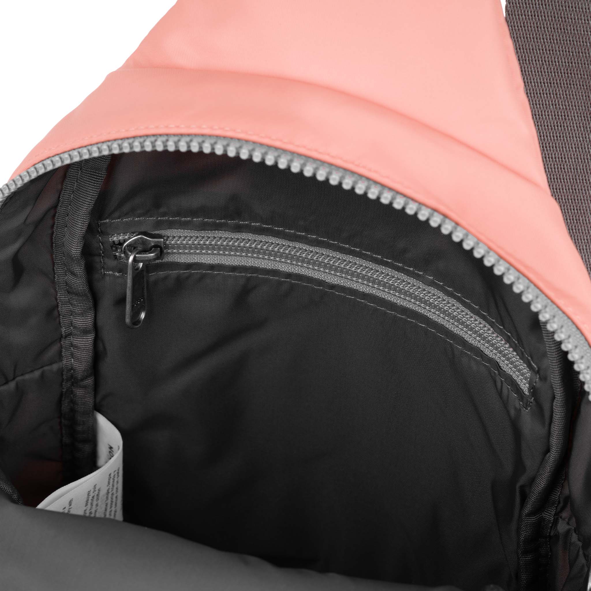 Roka London Willesden Sling skulderveske Punch Large