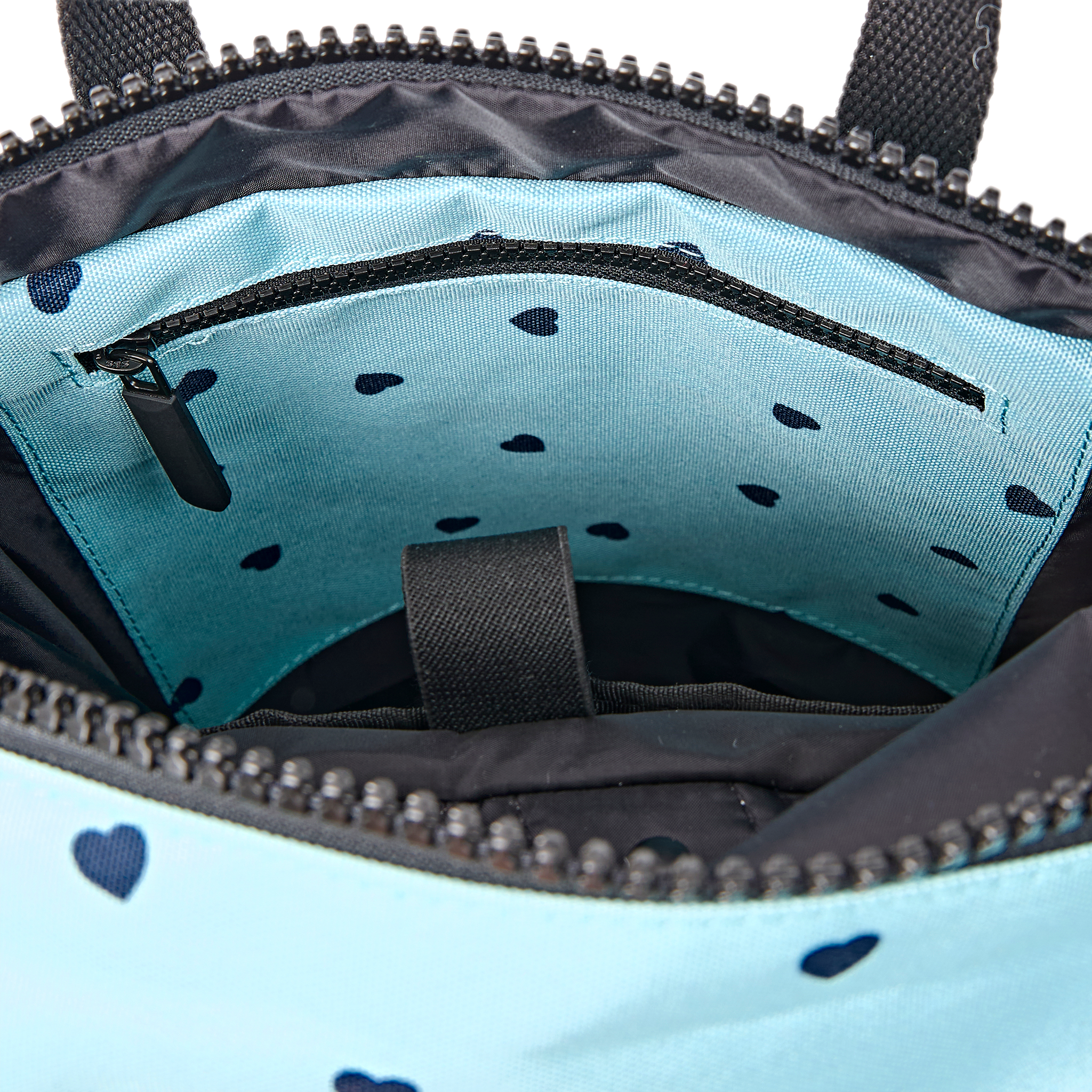 Roka London Canfield Heart ryggsekk Small 9,8L hjertemønster