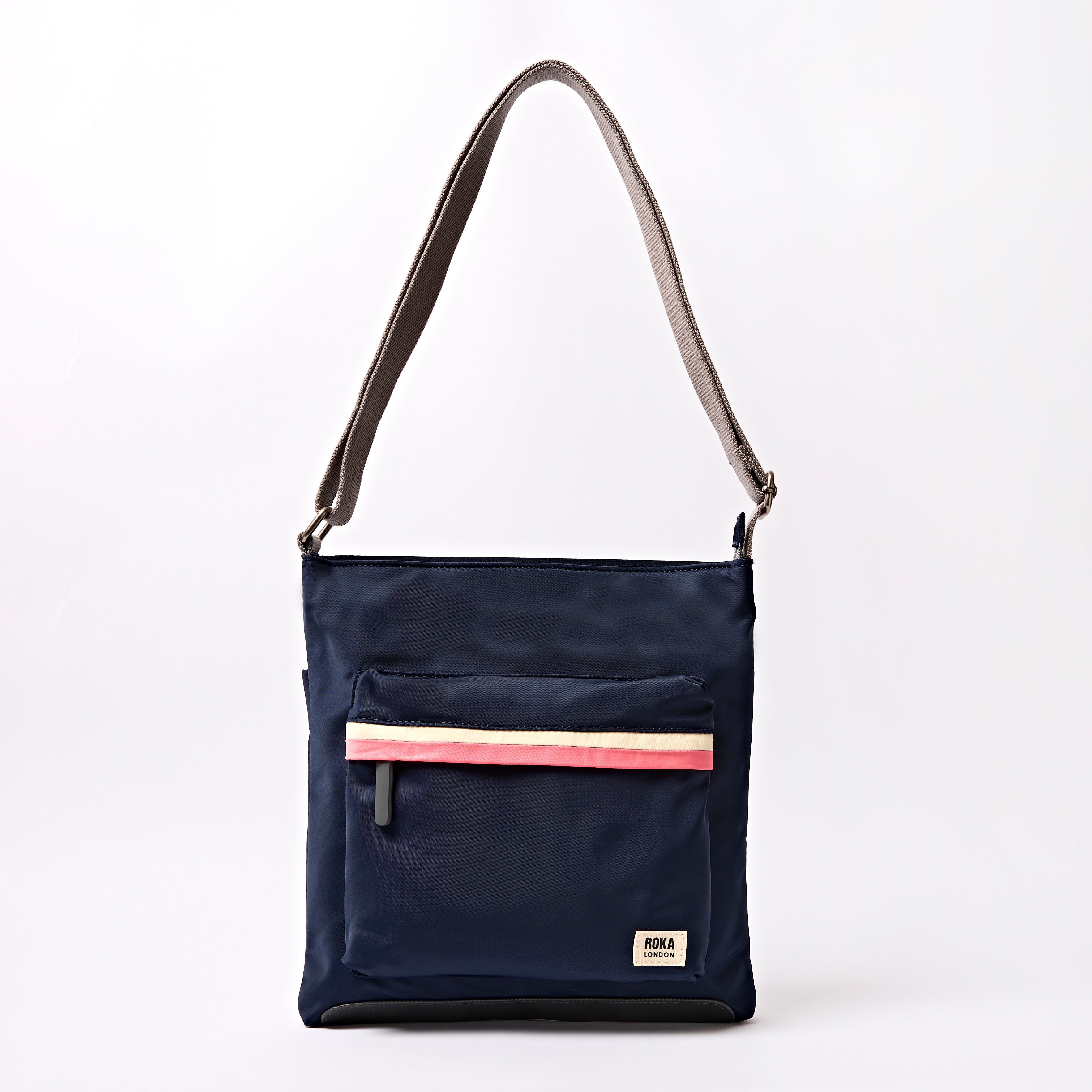 Roka London Kennington crossbody Medium Midnight Stripe vanntett