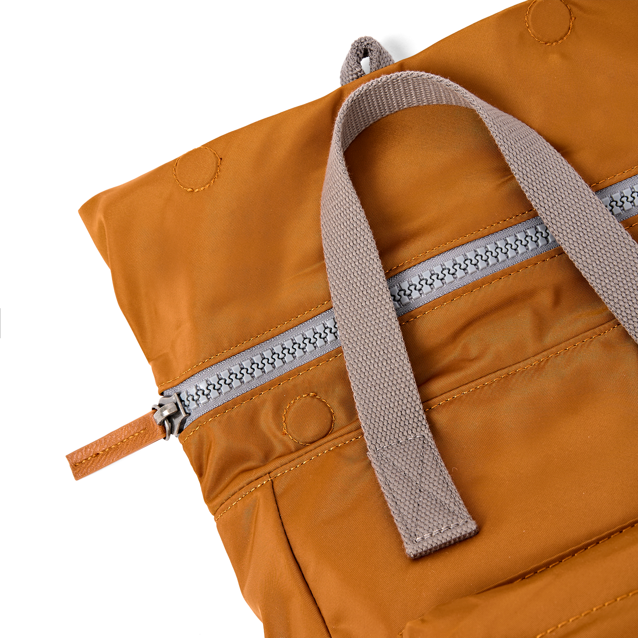 Roka London Canfield rolltop ryggsekk biscuit 16,4 liter