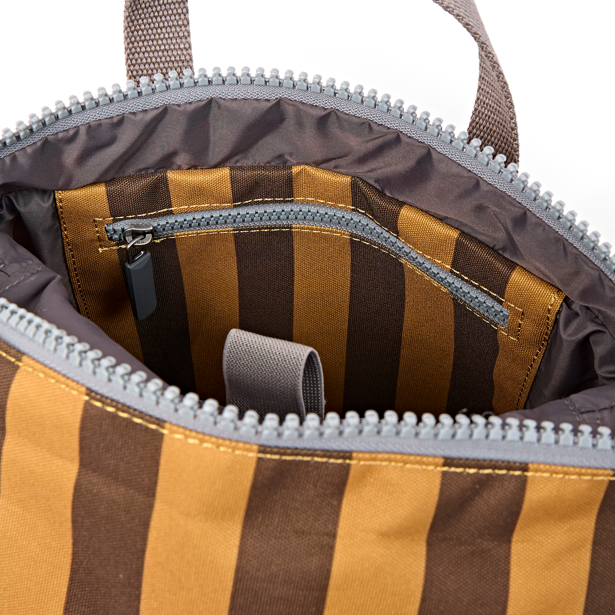 Roka London Canfield sekk small brun stripe 9,8 liter