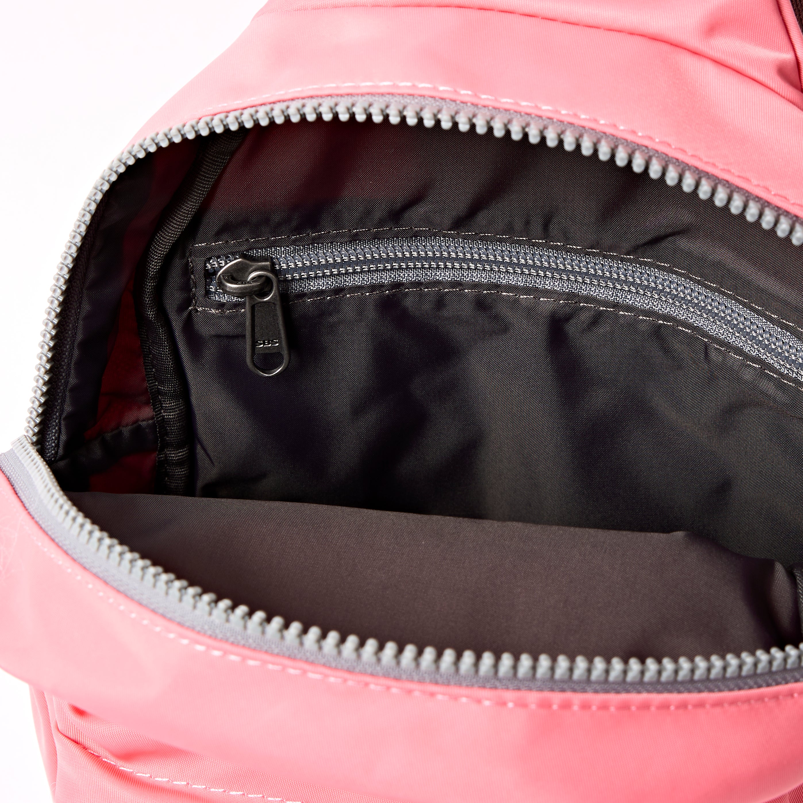 Roka Willesden Large crossbody 5 liter pink lemonade