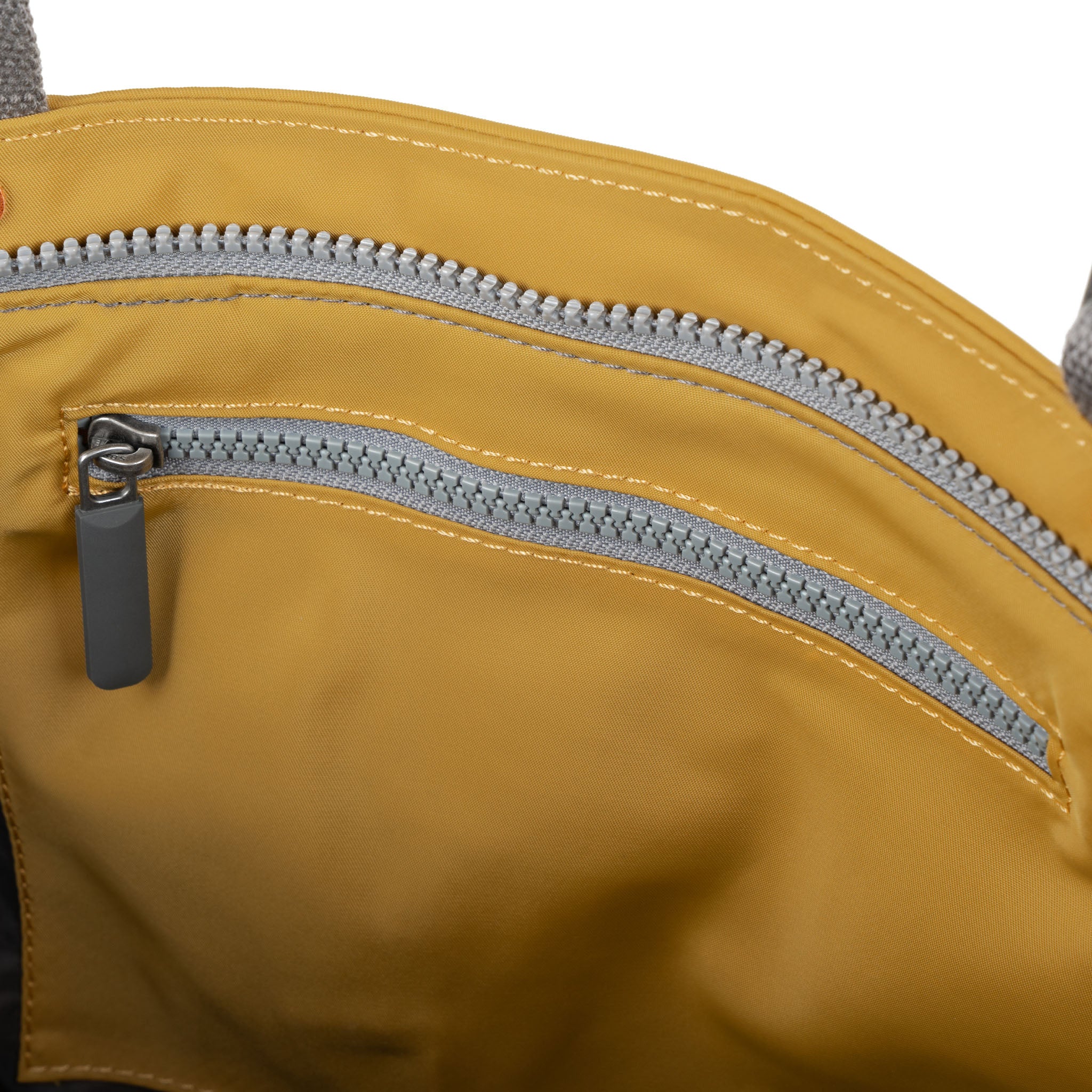 Roka London Trafalgar Medium tote 19,5 liter corn