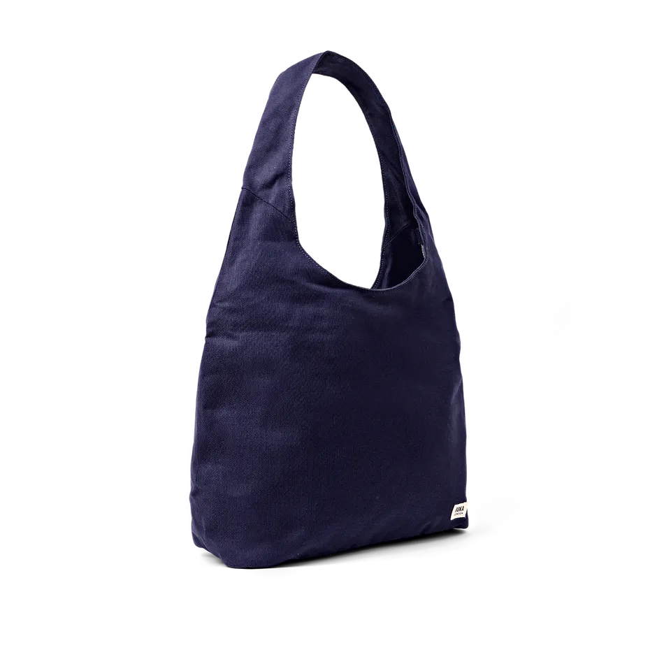 Roka London Hoxton Large skulderveske navy blue vanntett canvas