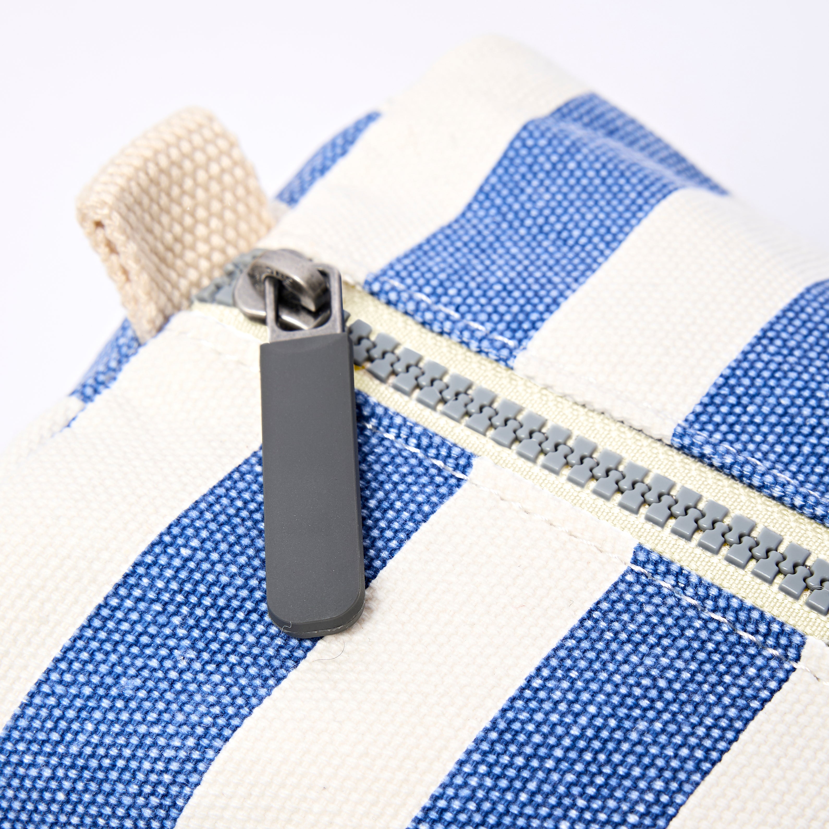 Roka London Maygrove toalettmappe small denim stripe