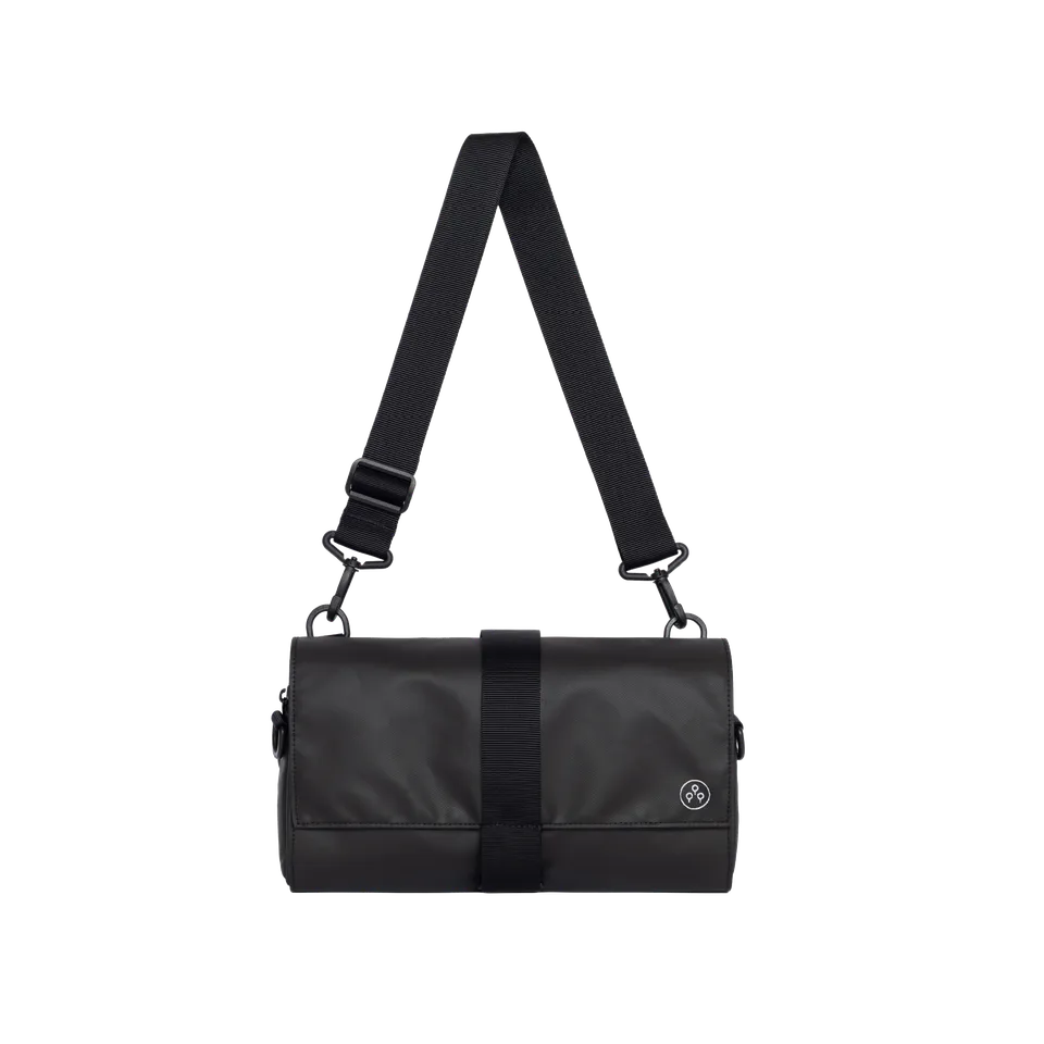 KIWEE Triangle Sling skulderveske svart 3L resirkulert