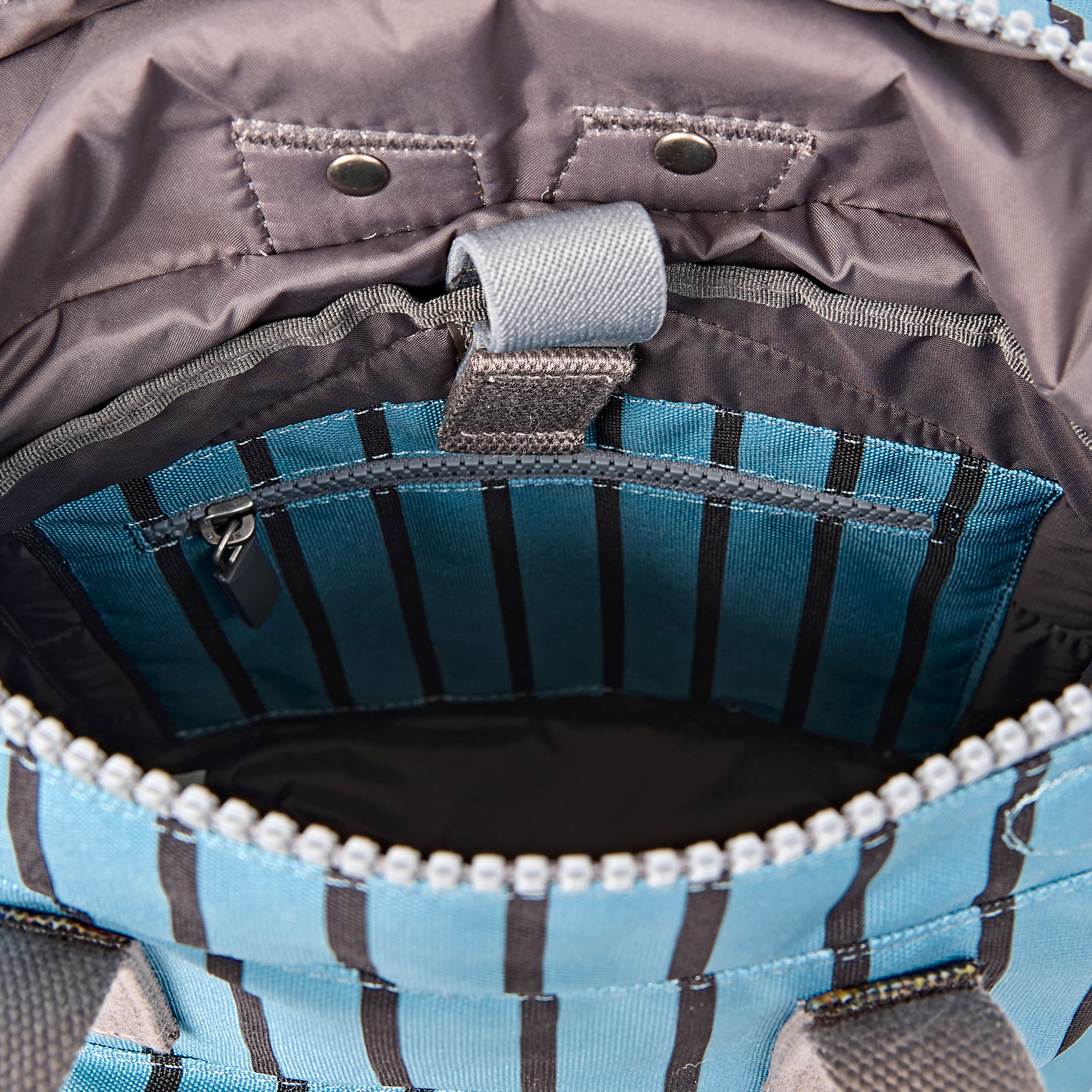Roka London Canfield Roll Top ryggsekk Blue Stripe Medium