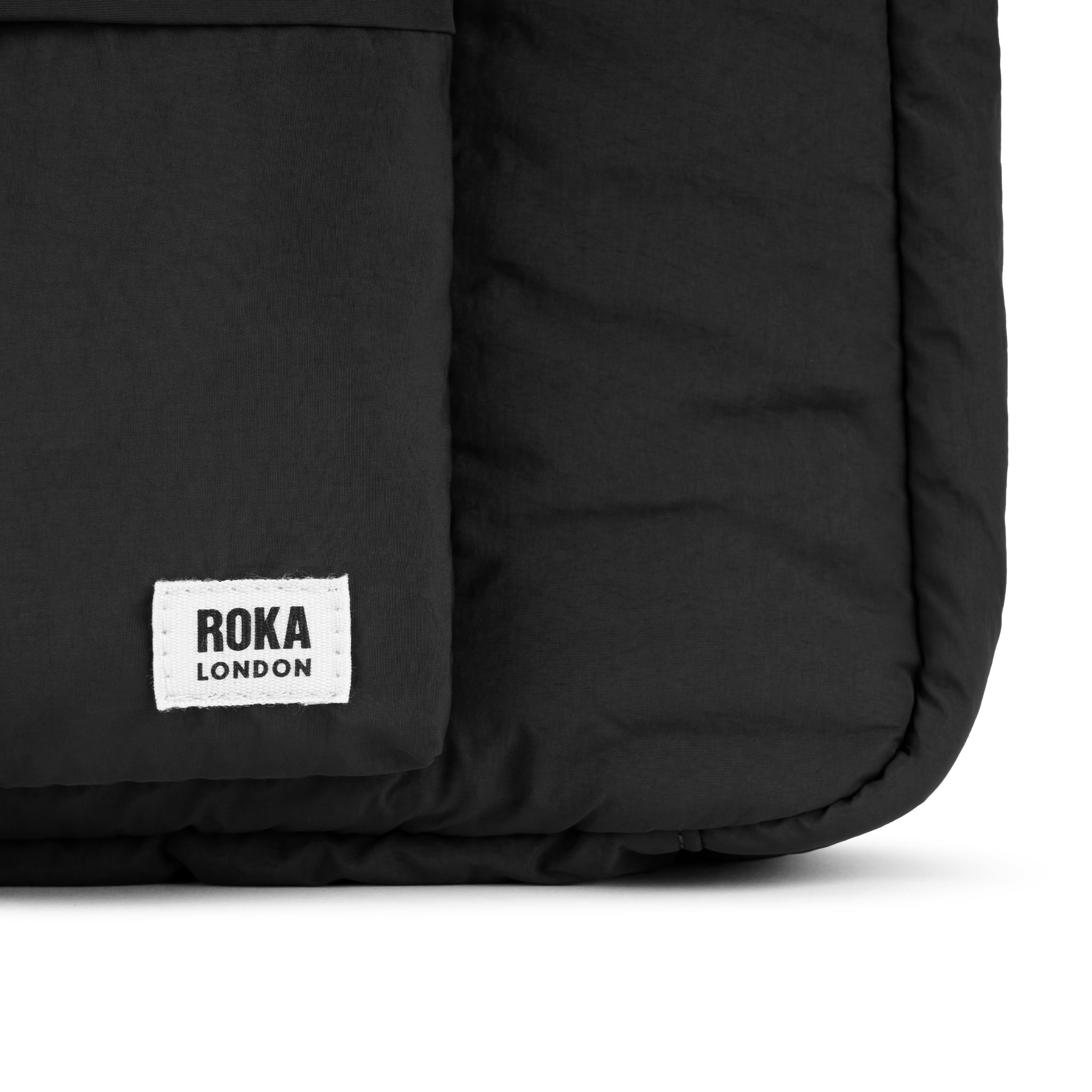 Roka London Belsize crossbody veske svart 14,7 liter