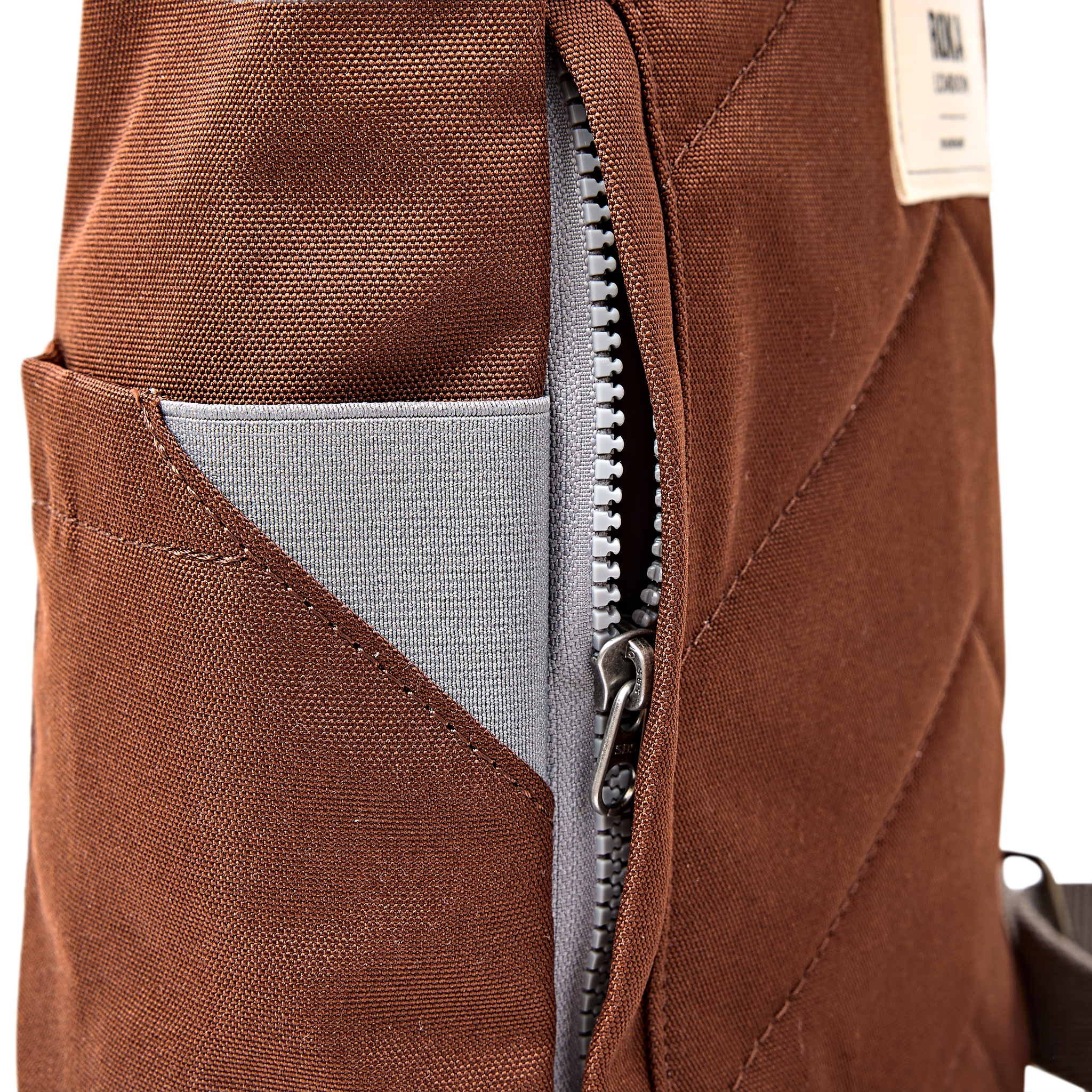 Roka London Finchley A ryggsekk large sjokoladebrun roll-top