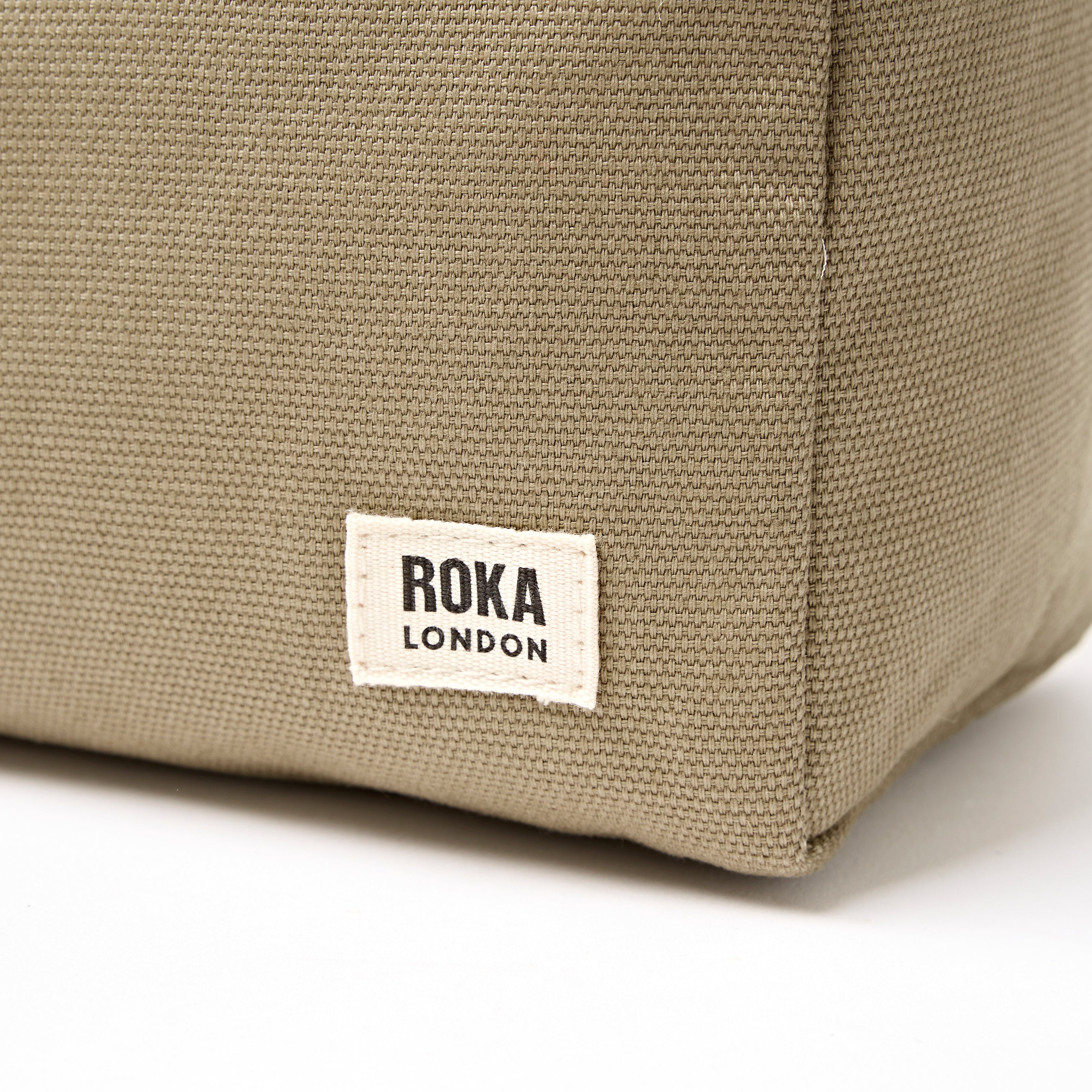 Roka London Maygrove Wash toalettmappe taupe small vanntett