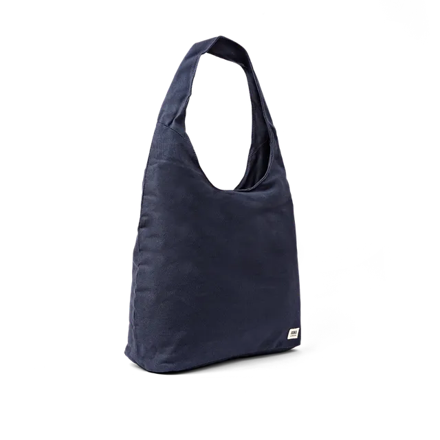 Roka London Hoxton skulderveske antrasitt Large 15,3 liter