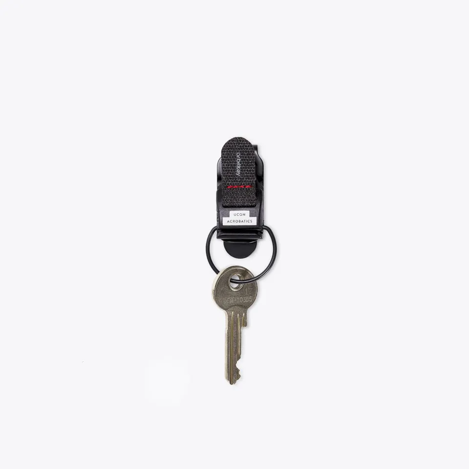 Ucon Acrobatics Utility Clip karabinkrok Black Reflective magnet