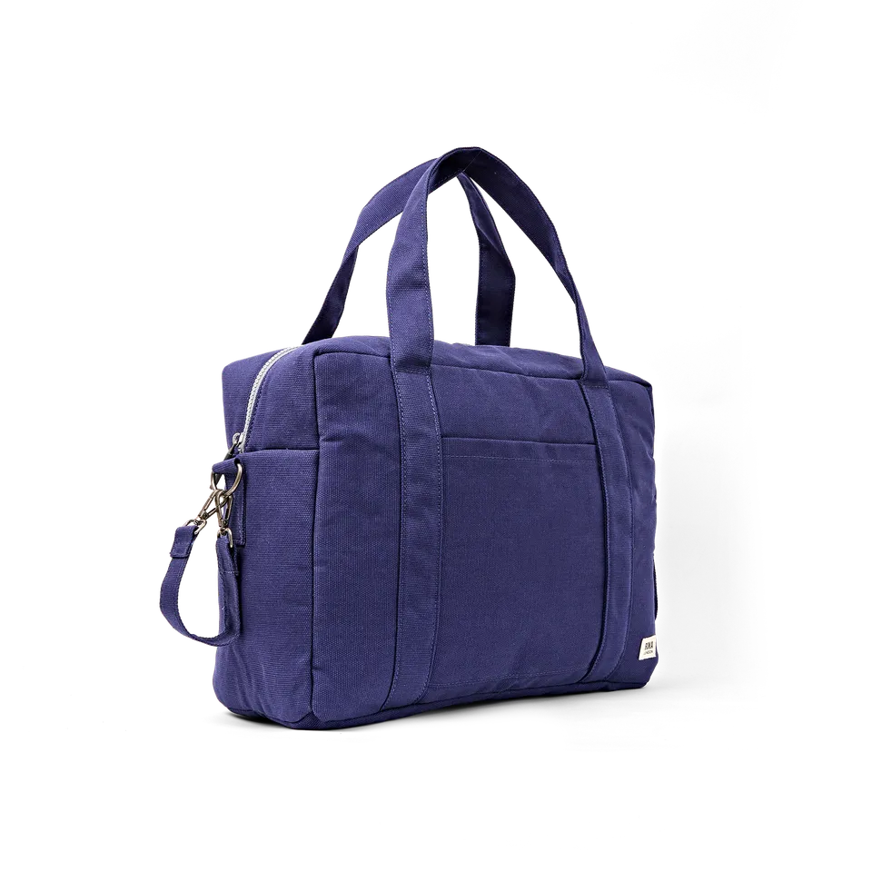 Roka London Somerset skulderveske navy large 18,5 liter