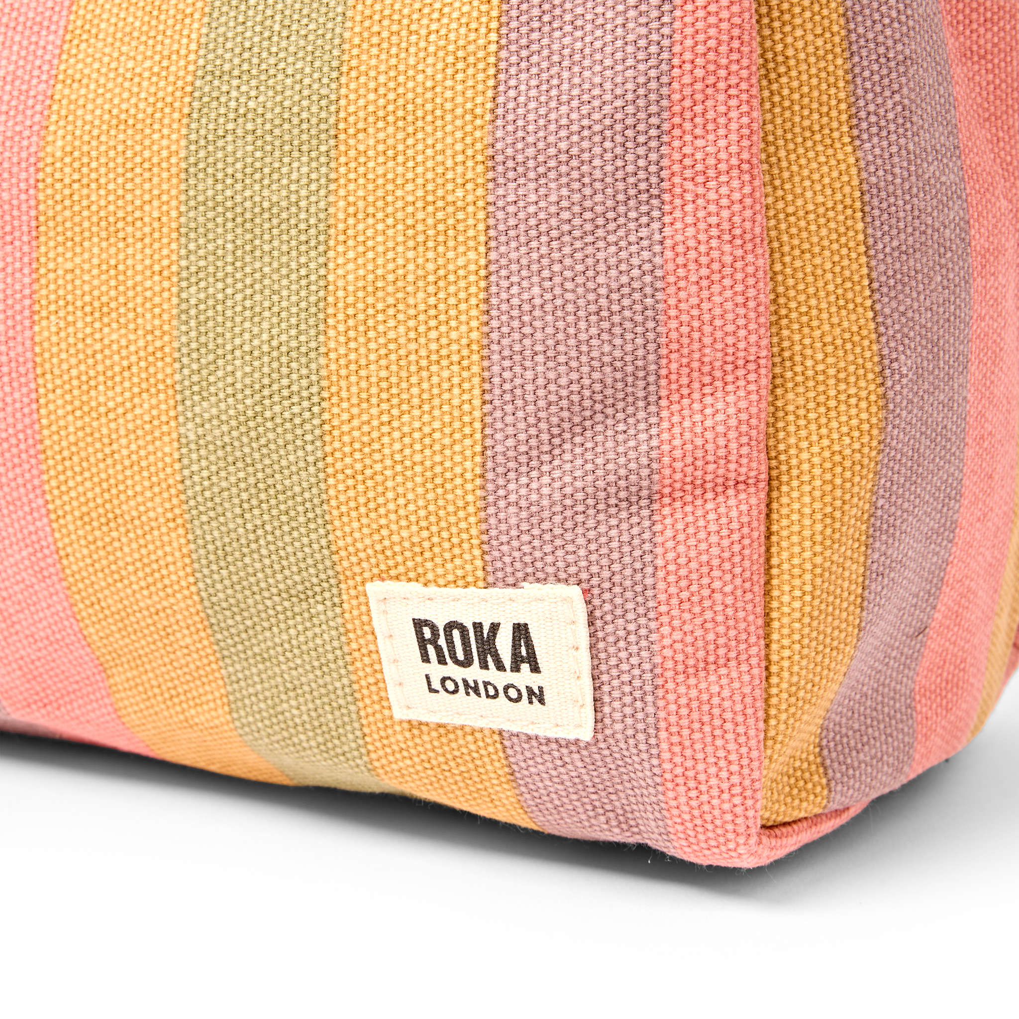 Roka London Maygrove toalettmappe faded stripe small 4,8 liter