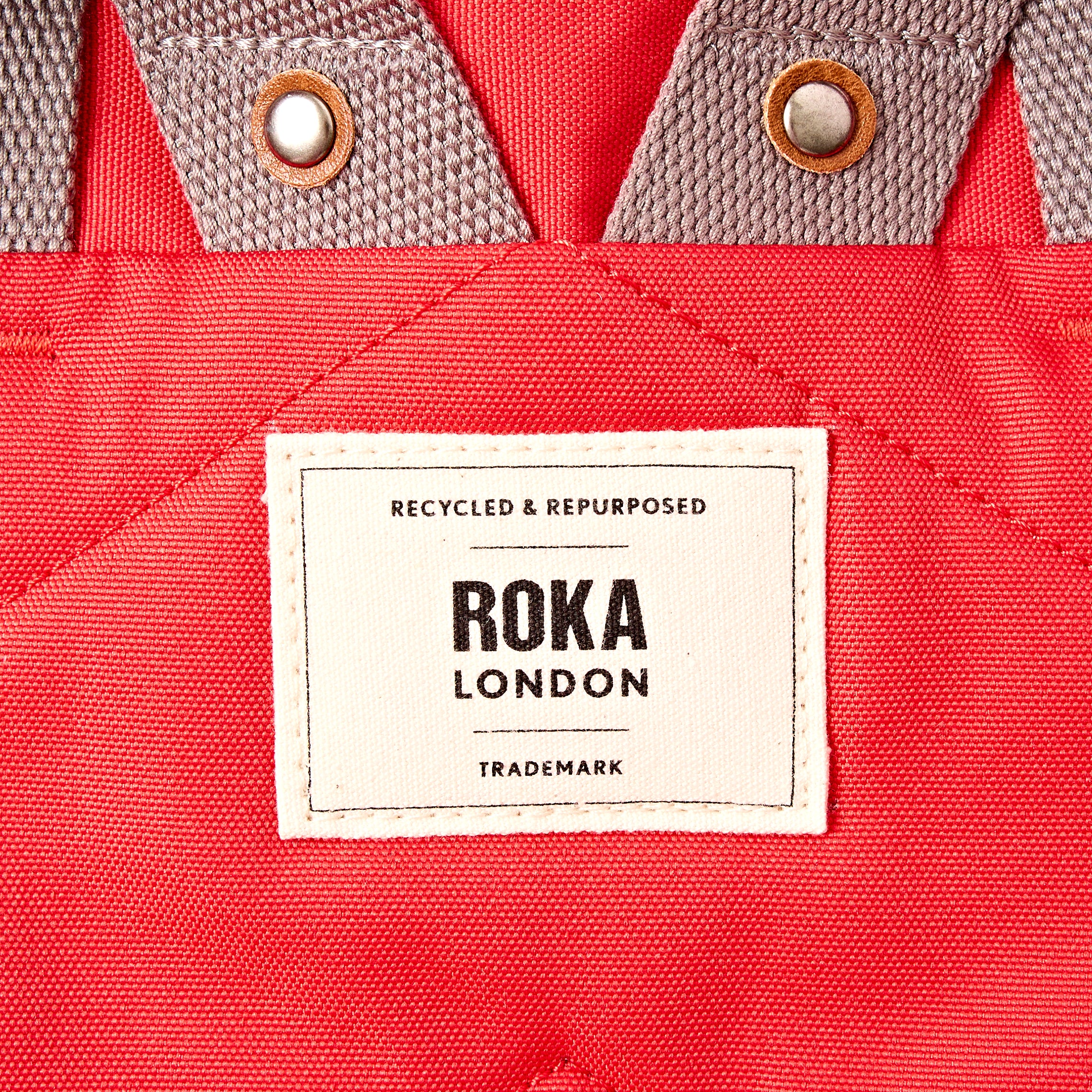 Roka London Finchley ryggsekk scarlet medium roll-top