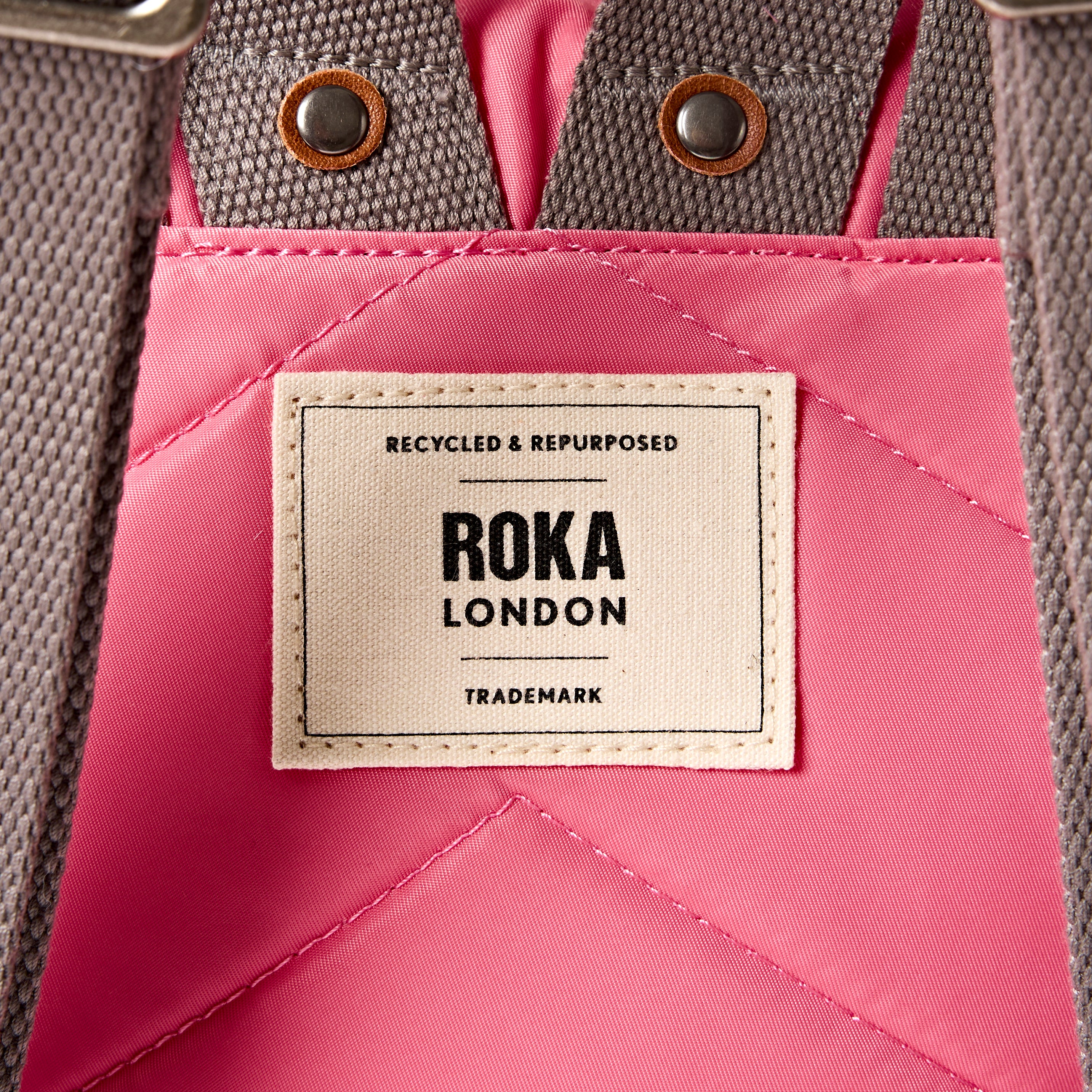 Roka London Bantry Small ryggsekk Pink Lemonade 7,4 liter