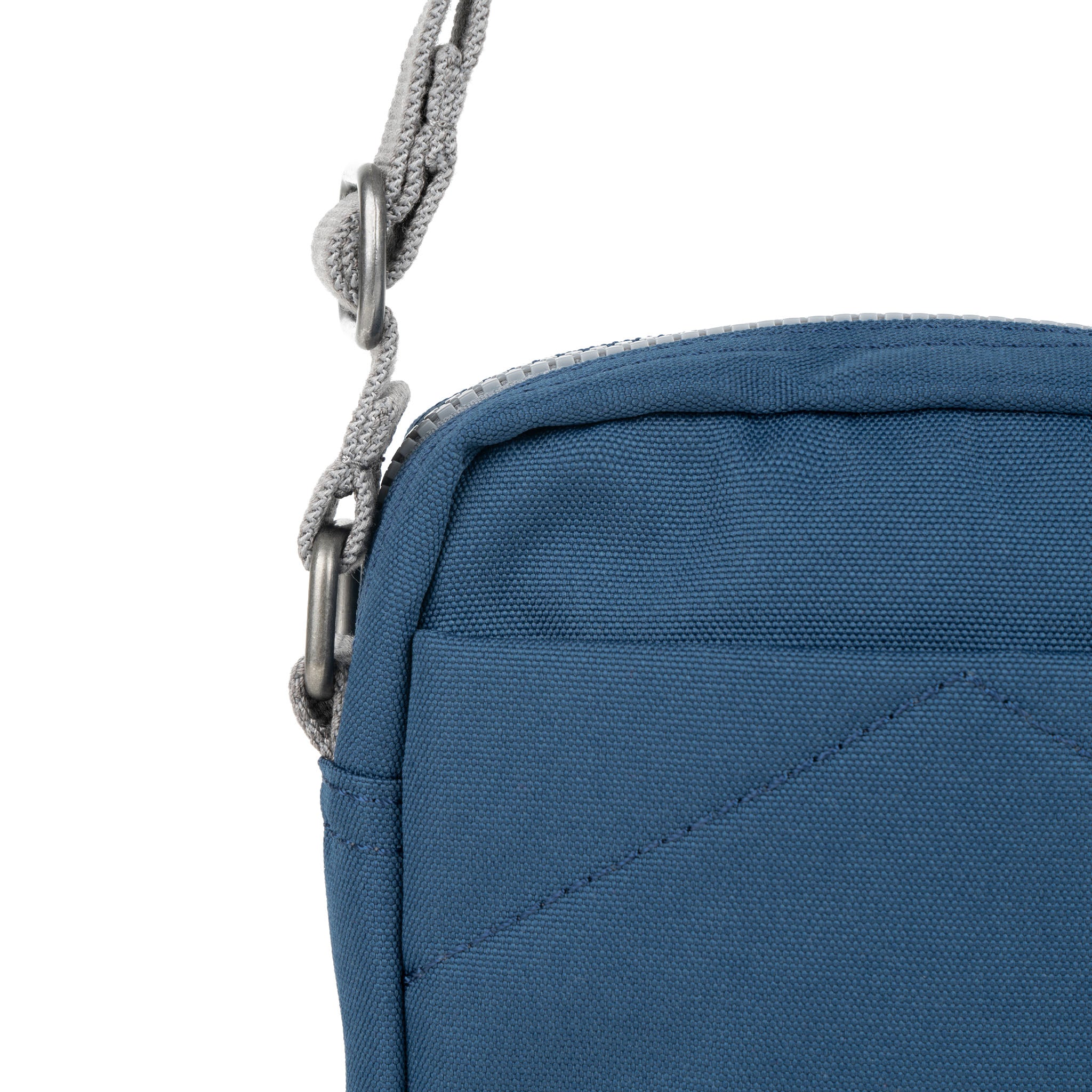 Roka London Bond crossbody small deep blue 1,5 liter