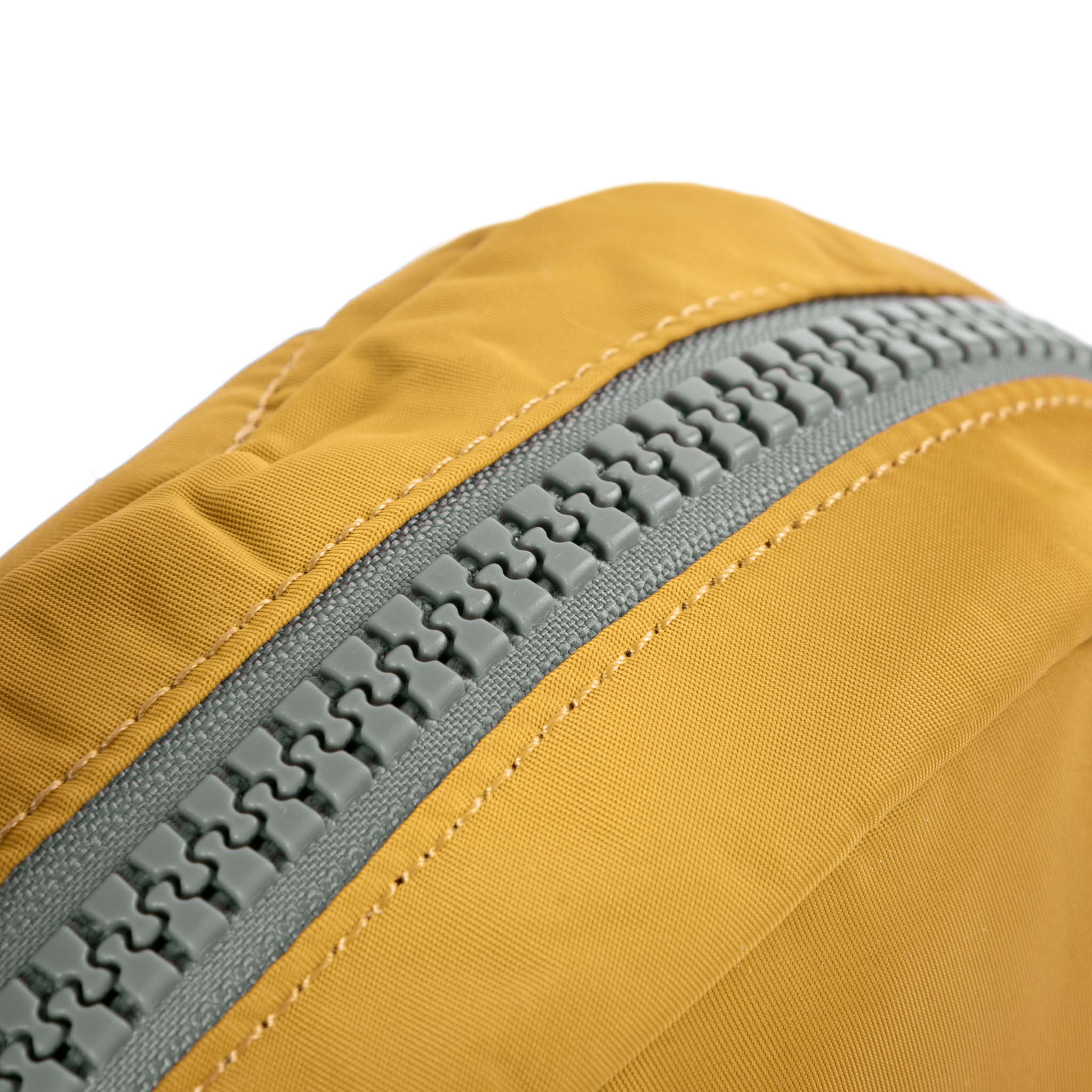 Roka London Paddington Small crossbody veske corn 4,1 liter
