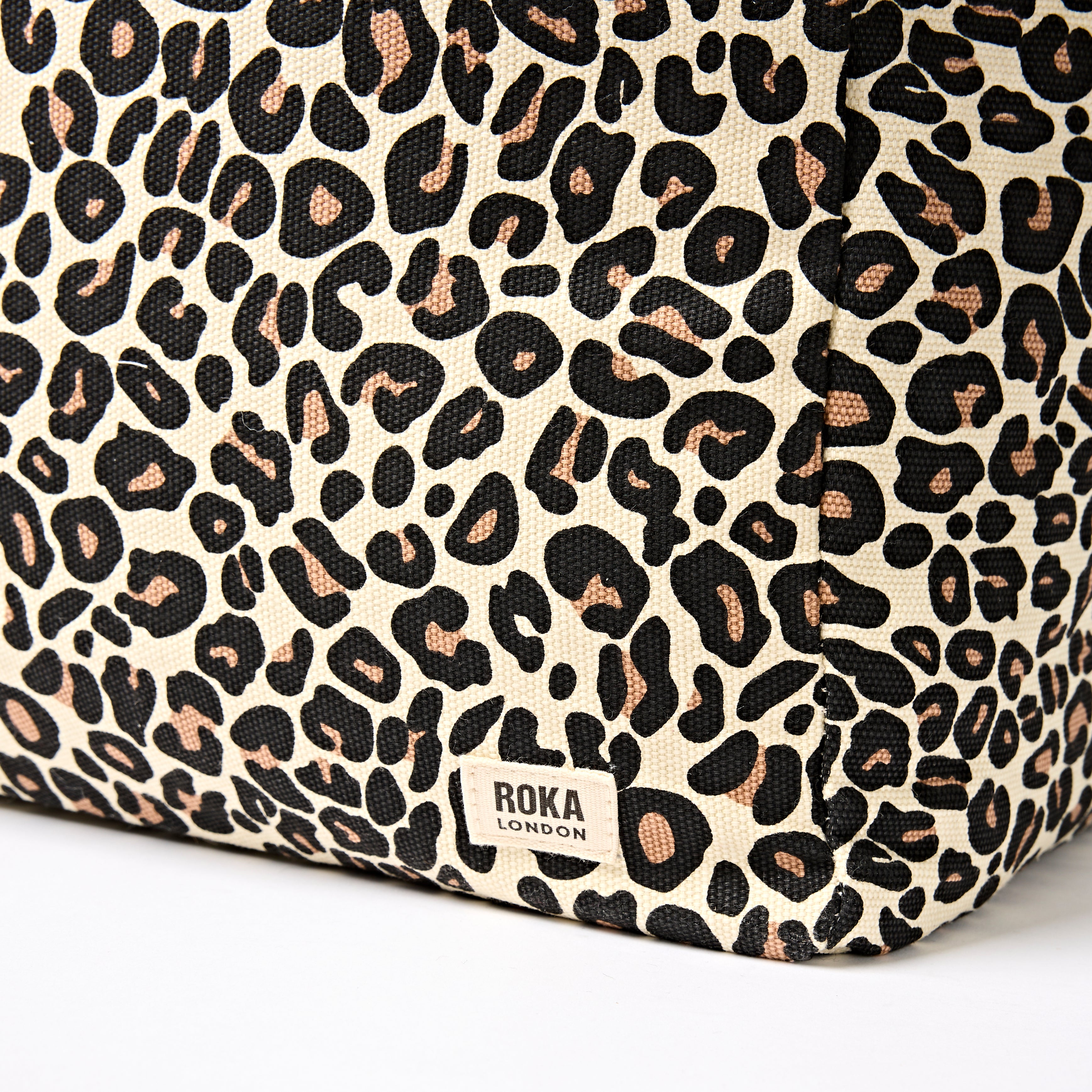 Roka London Sloane skulderveske Savannah Leopard Medium 24,4 liter