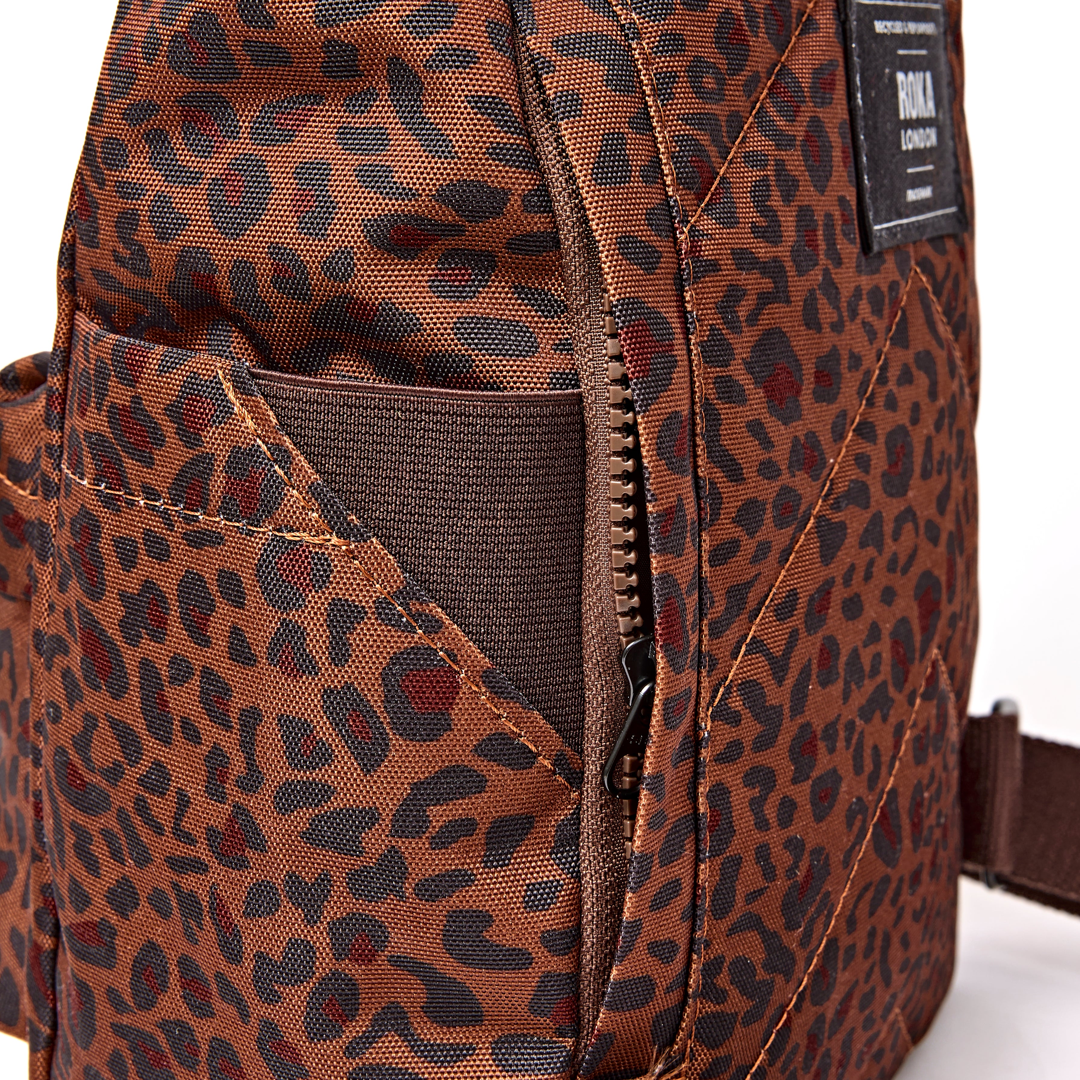 Roka London Canfield Roll Top ryggsekk Mini Leopard Small værbestandig
