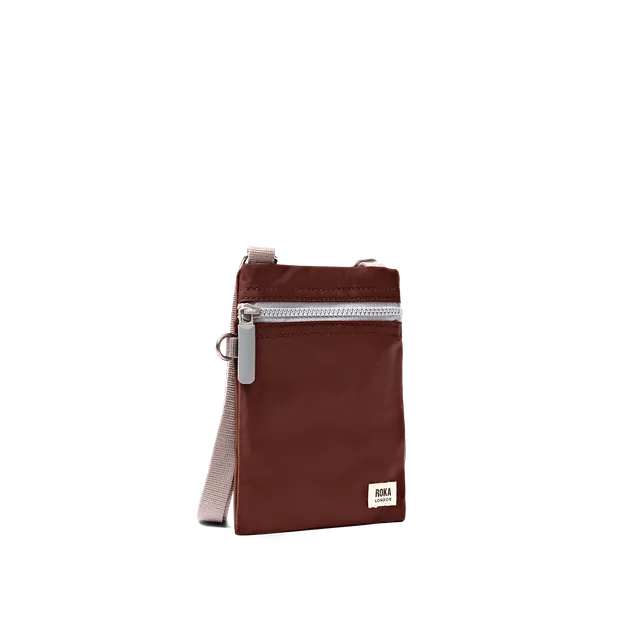 Roka London Chelsea Pocket Sling skulderveske XS 0,3L Rocky Road