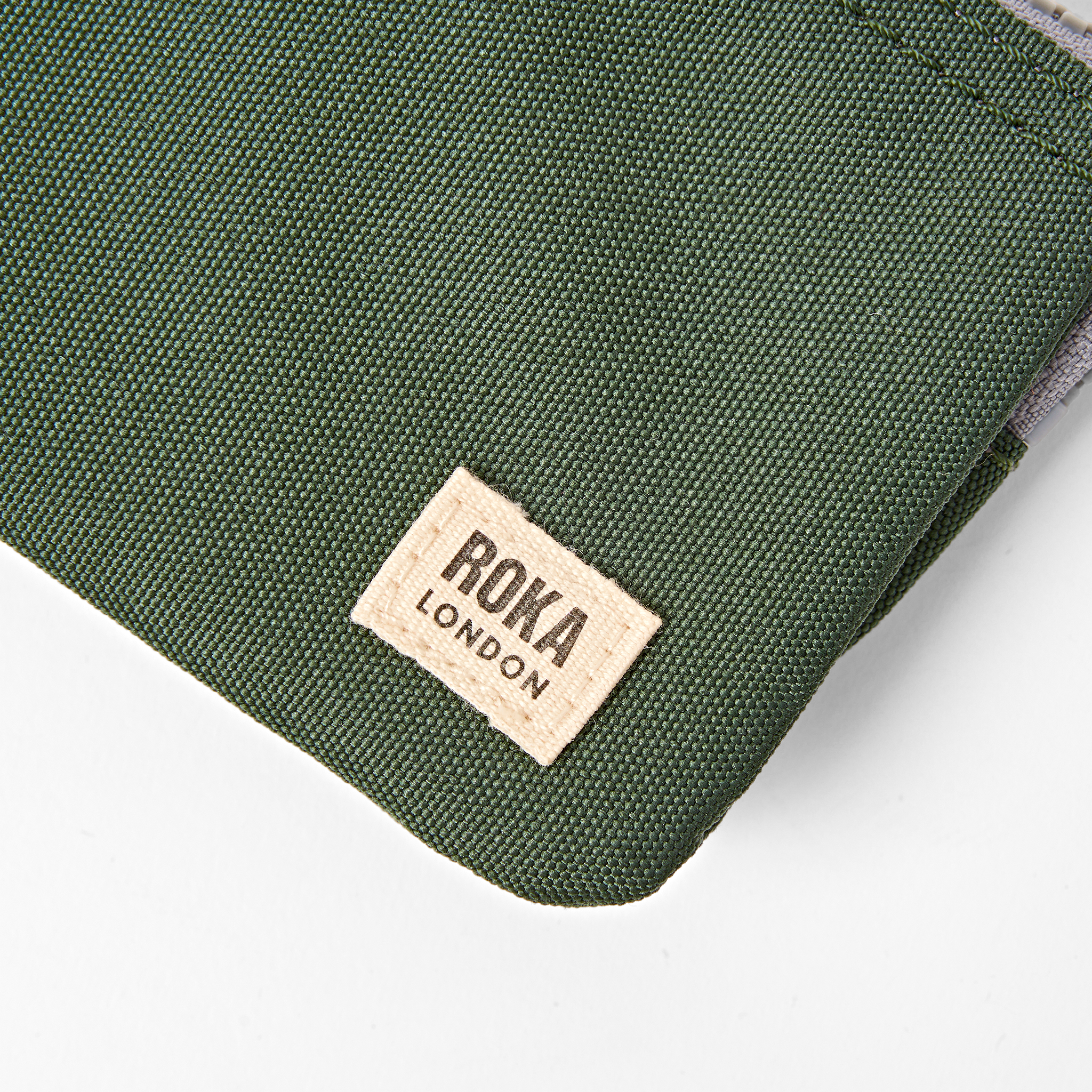 Roka Carnaby lommebok Small 0,2 liter grå