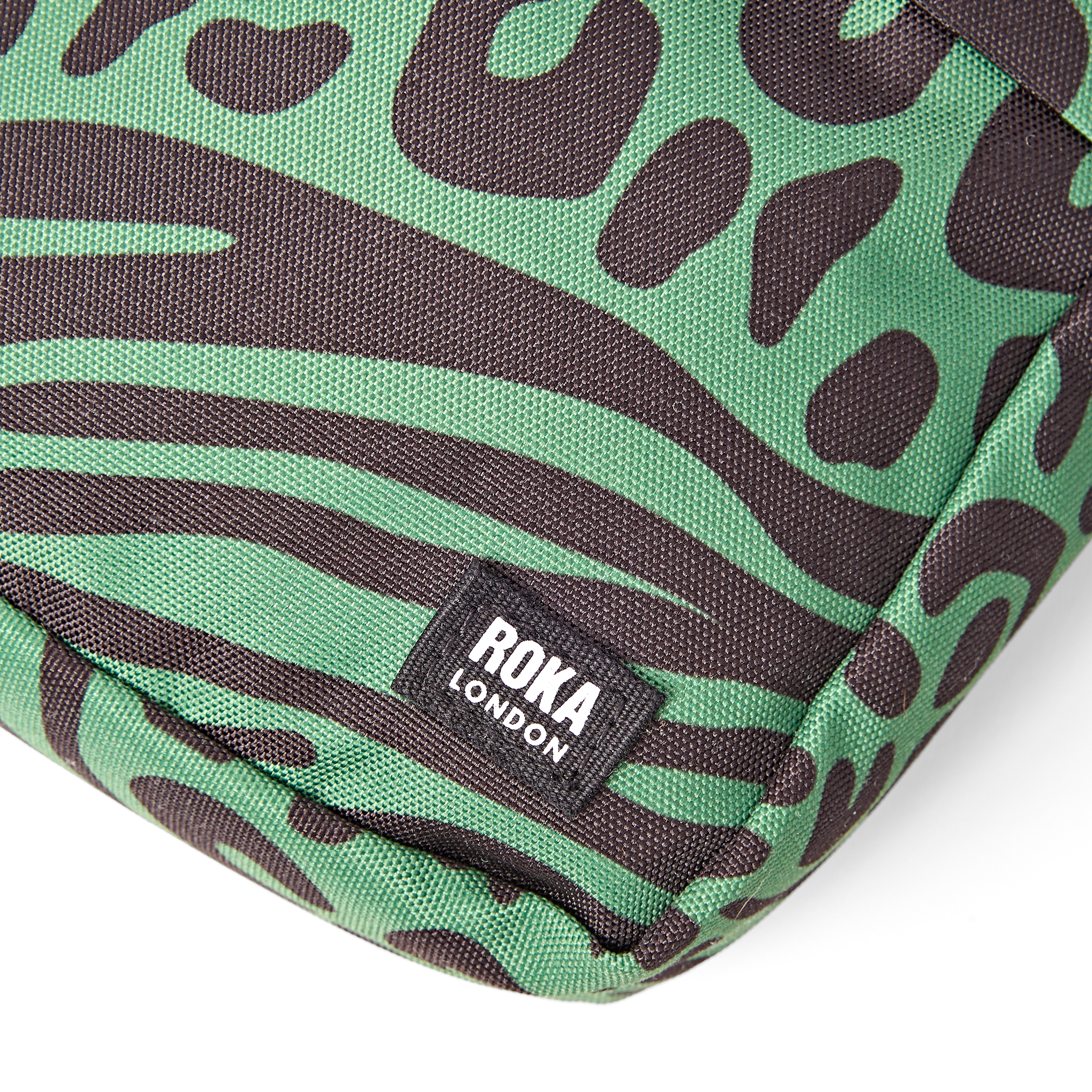 Roka London Bond Pocket crossbody-veske Animal Artichoke small 1,5l